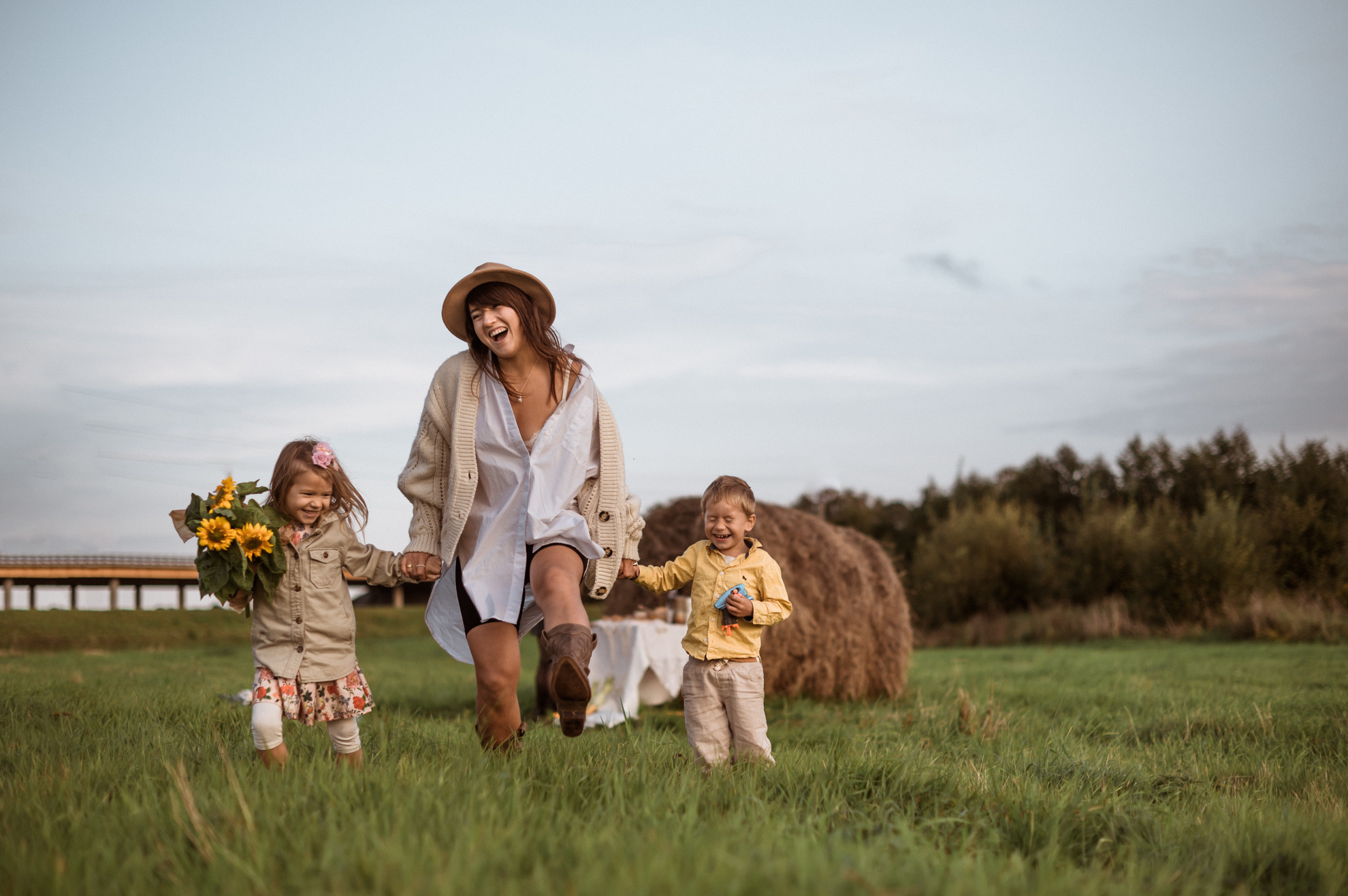Picknick im Feld. Hochzeitsfotografin Leipzig Dresden