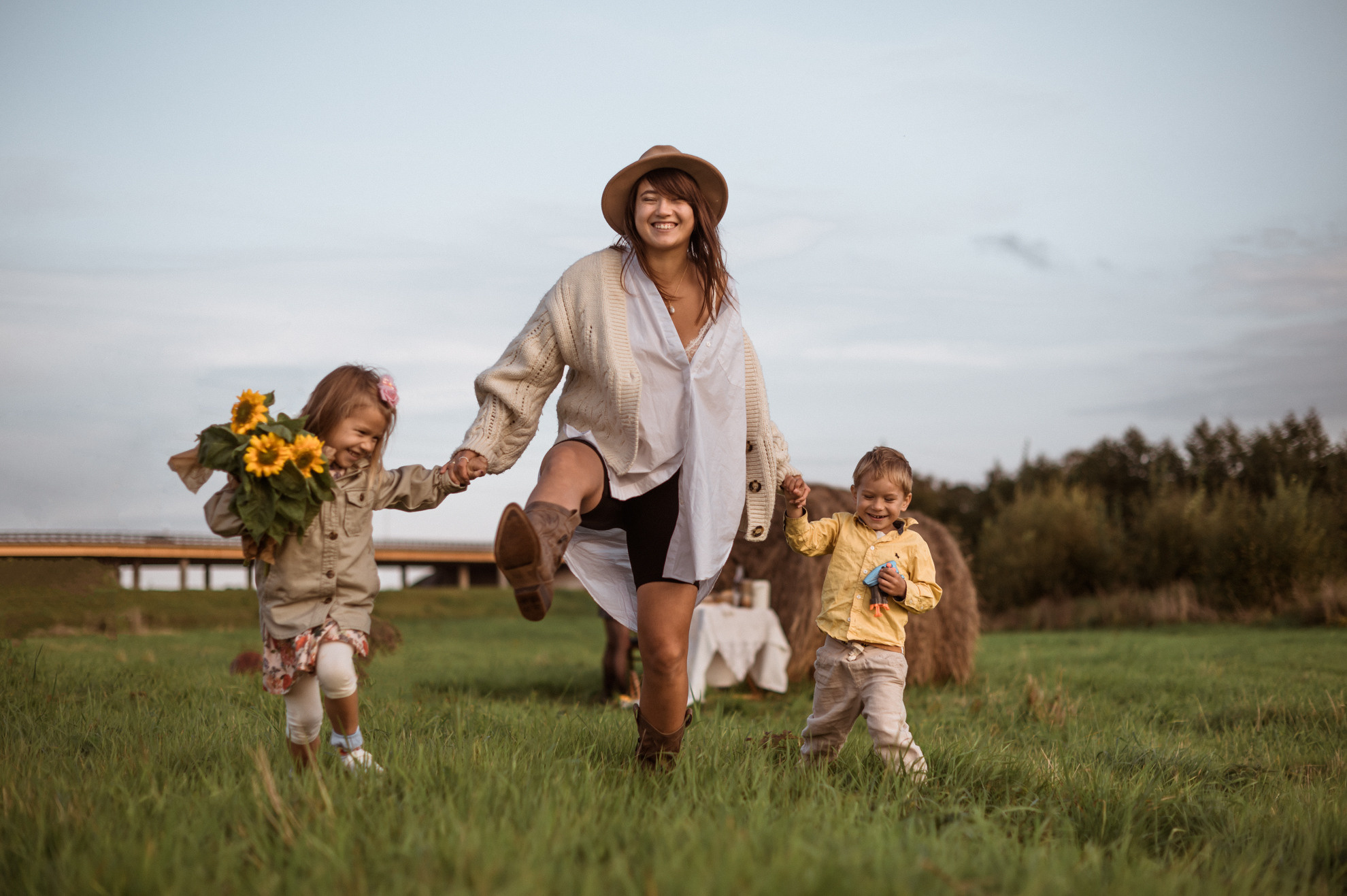 Picknick im Feld. Hochzeitsfotografin Leipzig Dresden