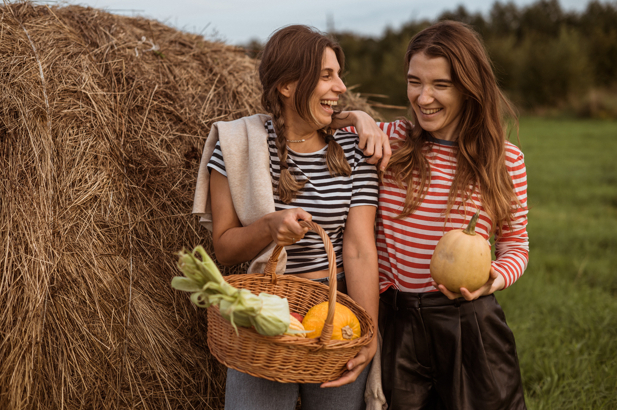 Picknick im Feld. Hochzeitsfotografin Leipzig Dresden