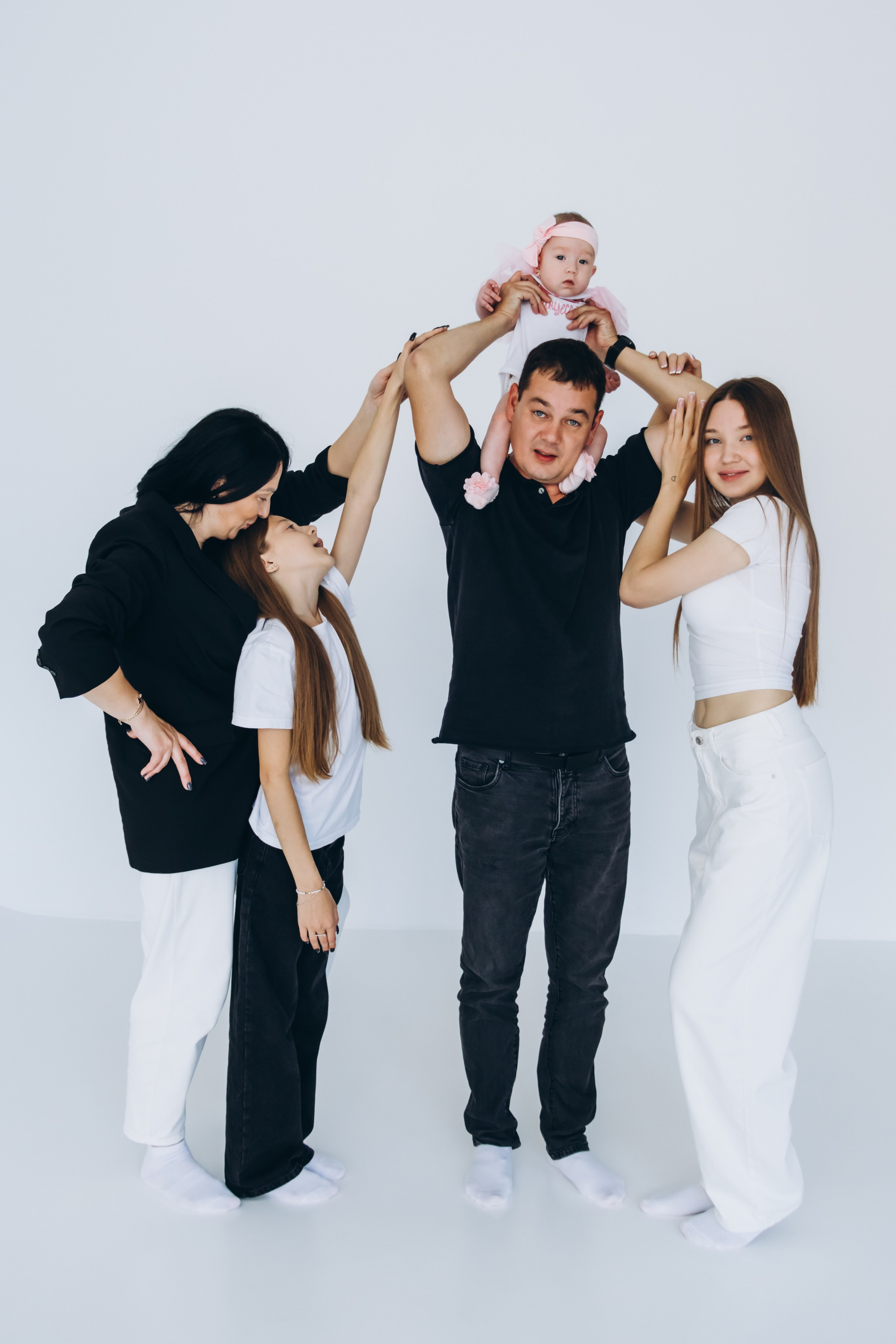 Семейная фотосессия в студии, Екатеринбург. Фотограф в Екатеринбурге Пойгина Елена