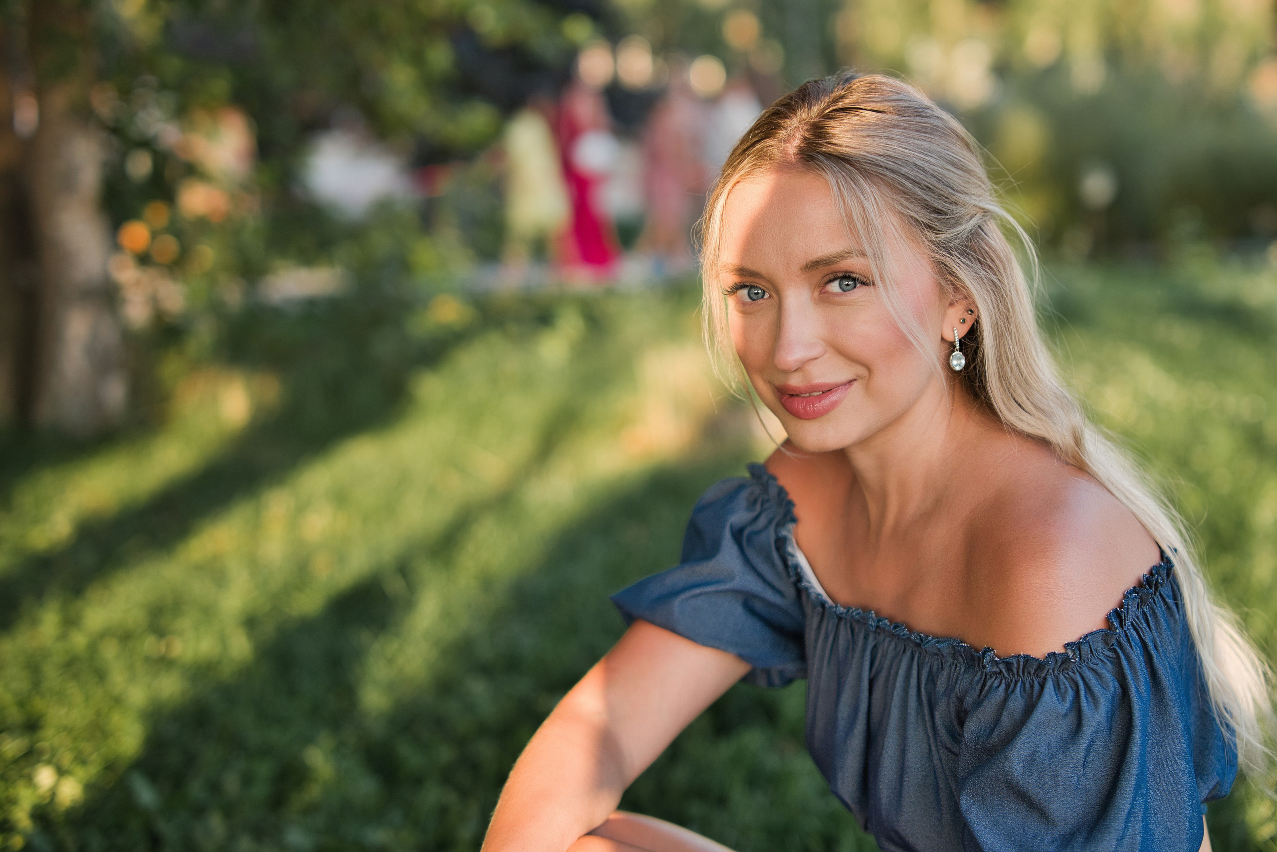 Юля и солнце. Фотограф Денис Кривопусков