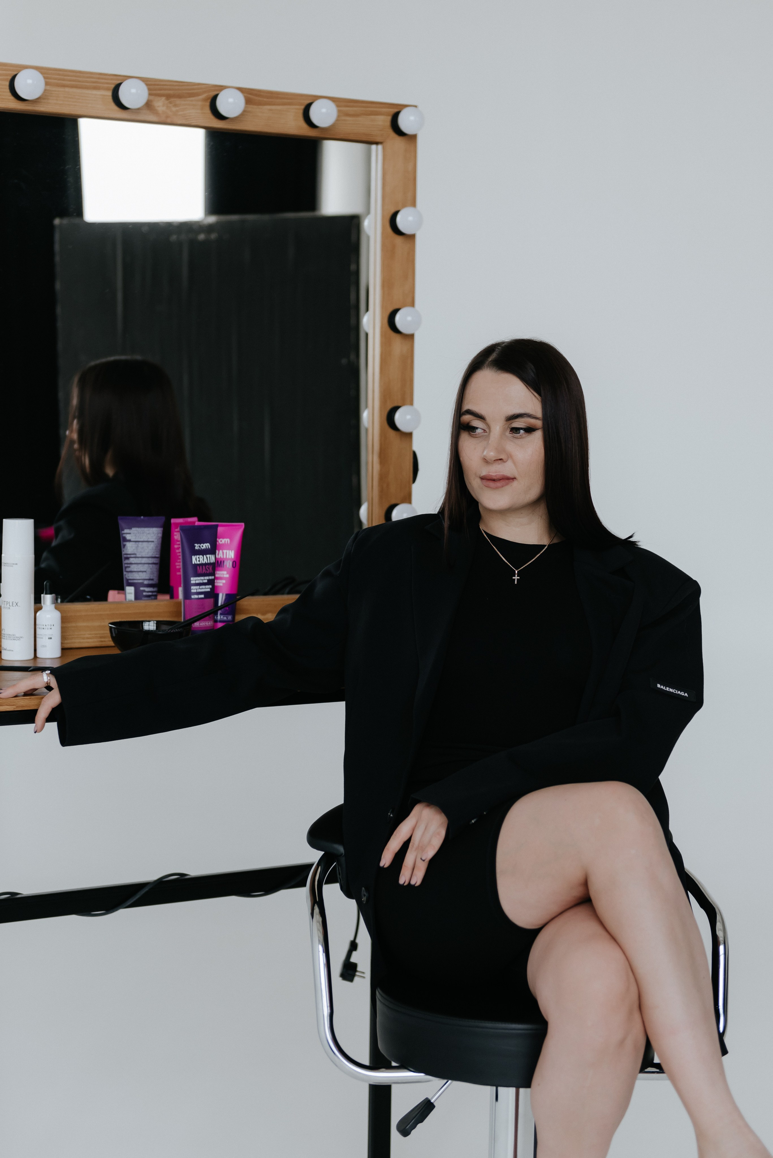 Мастер по волосам