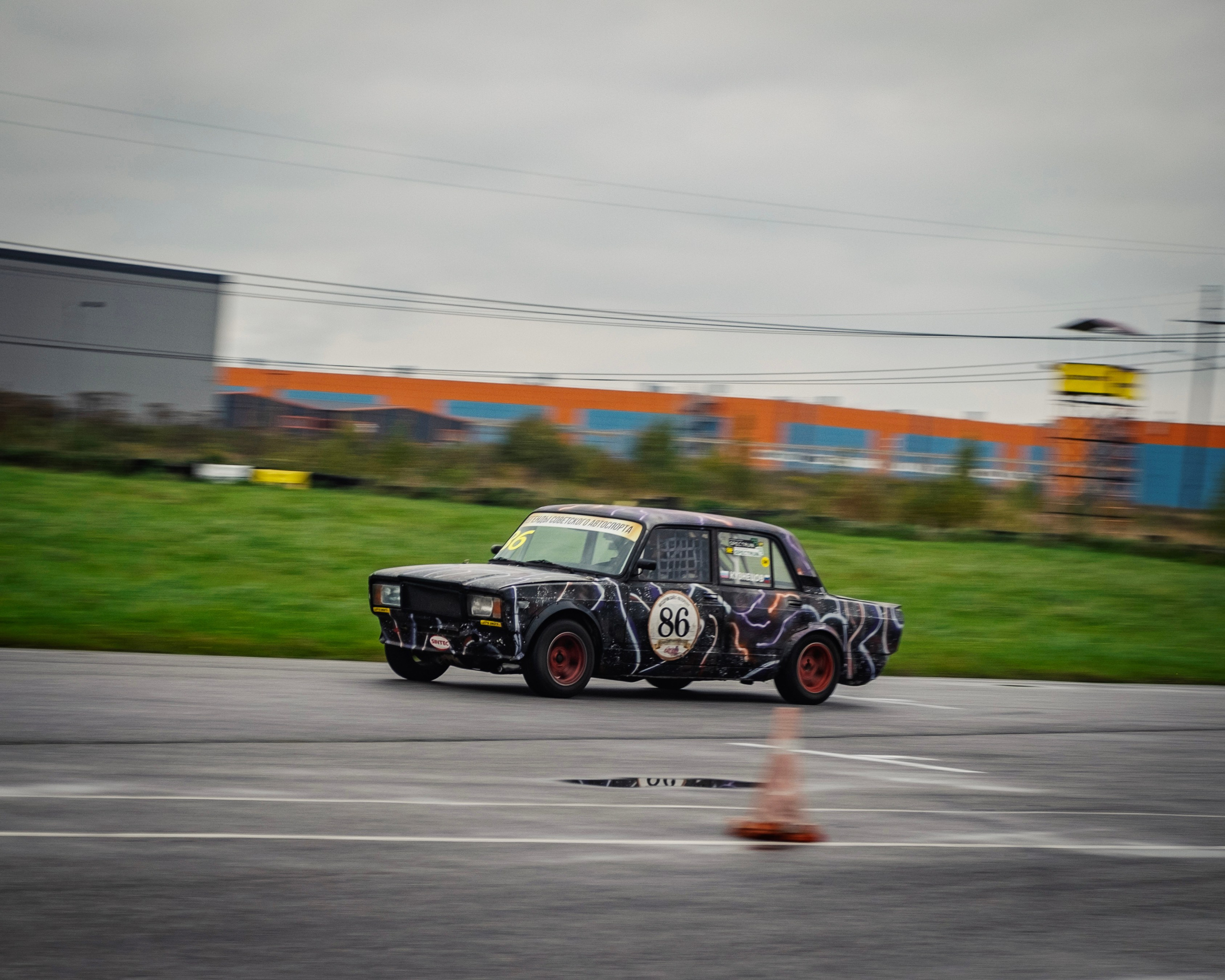 AUTODROM FEST 21.09.25. Автомобильные фотографии и рисунки в Санкт-Петербурги Пашков Дмитрий