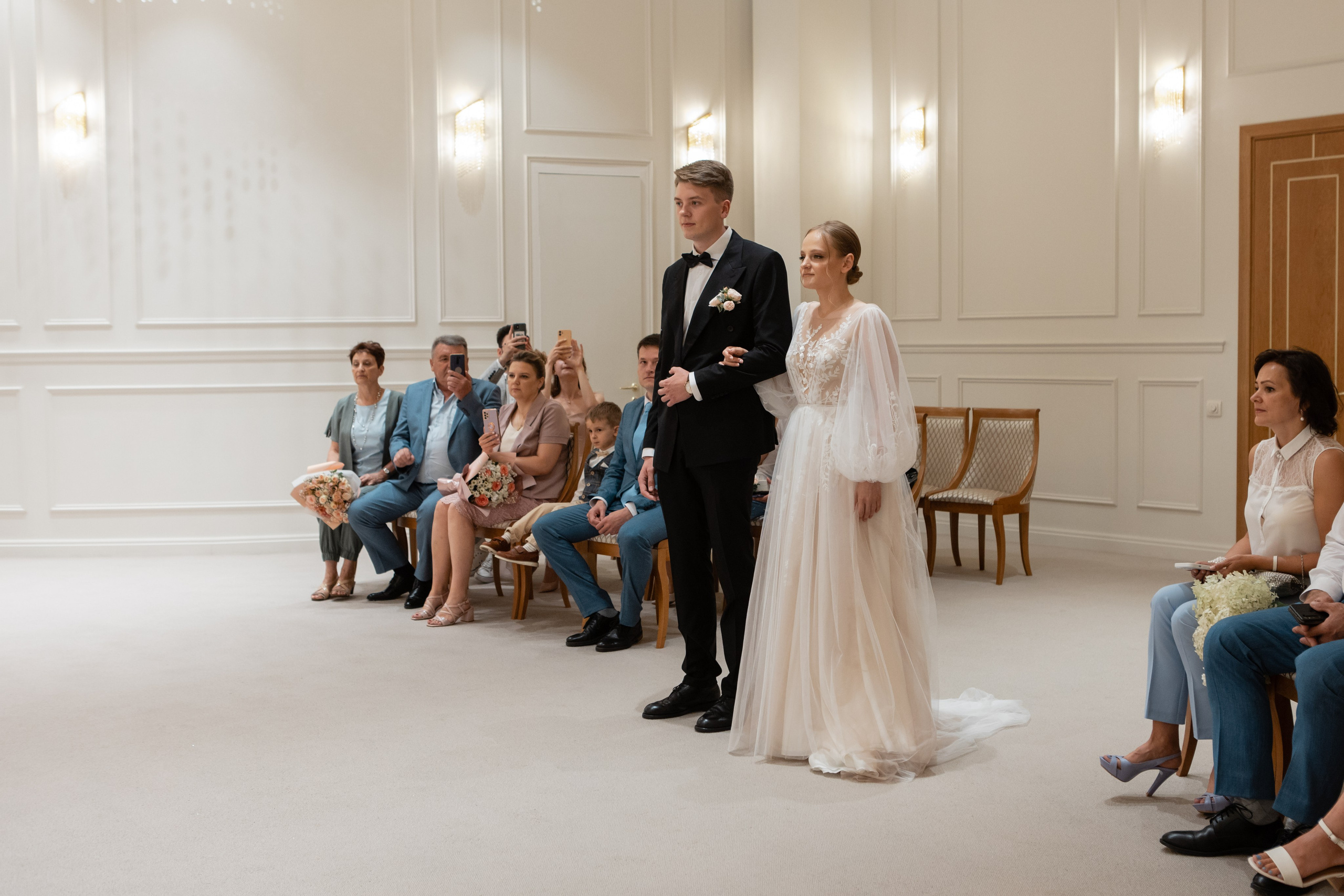 Молодость и нежность. Фотограф Анна Хомко. Фотосъемка свадеб. Фото и видео на свадьбу