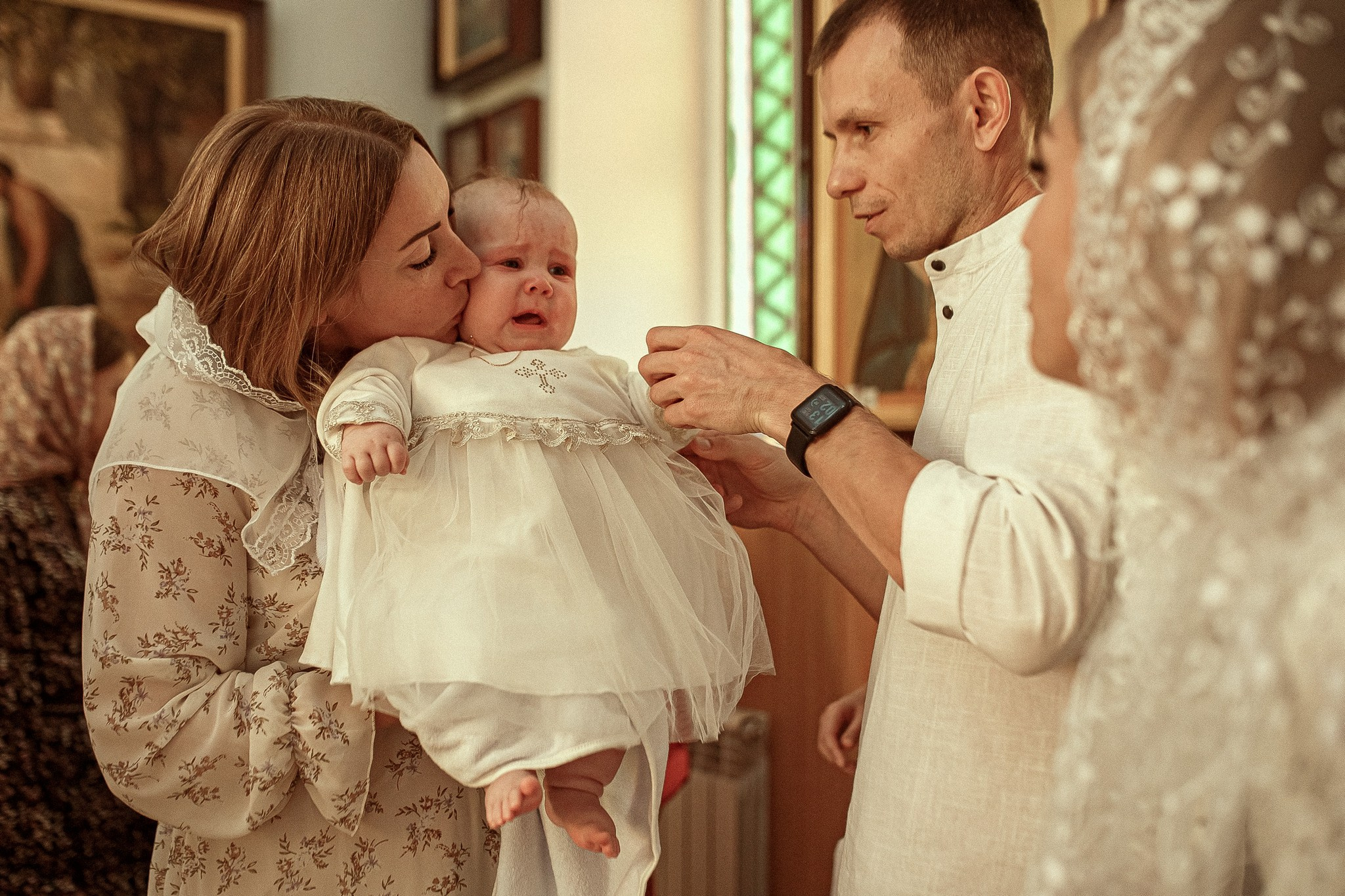 Таинство крещения Аглаи. Храм в п.Ахтырском. Детский семейный фотограф в Абинске