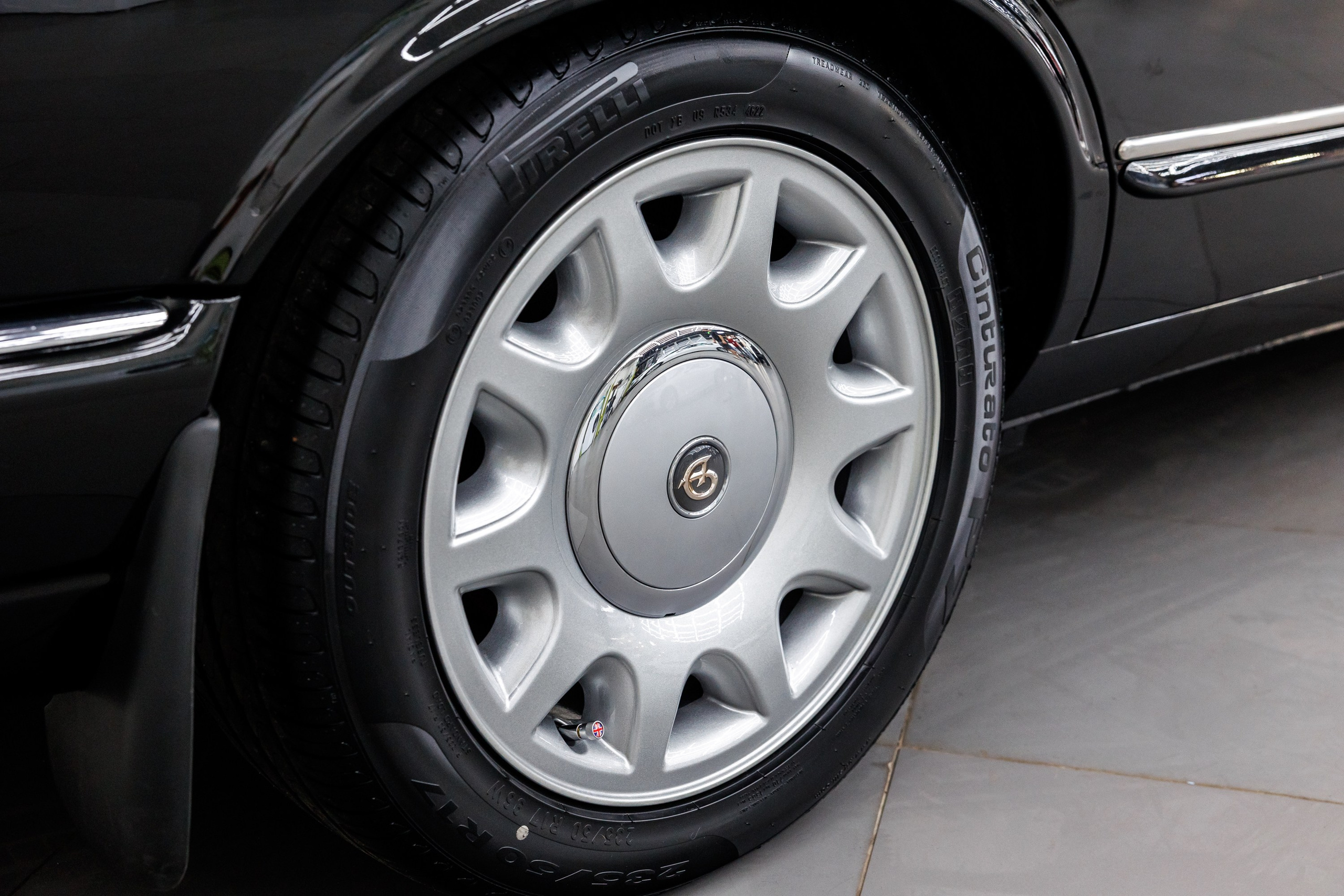 Автомобильная фотосъёмка Daimler Xj8. Фотограф Сергей Лукьянов @xapeton_photo Москва