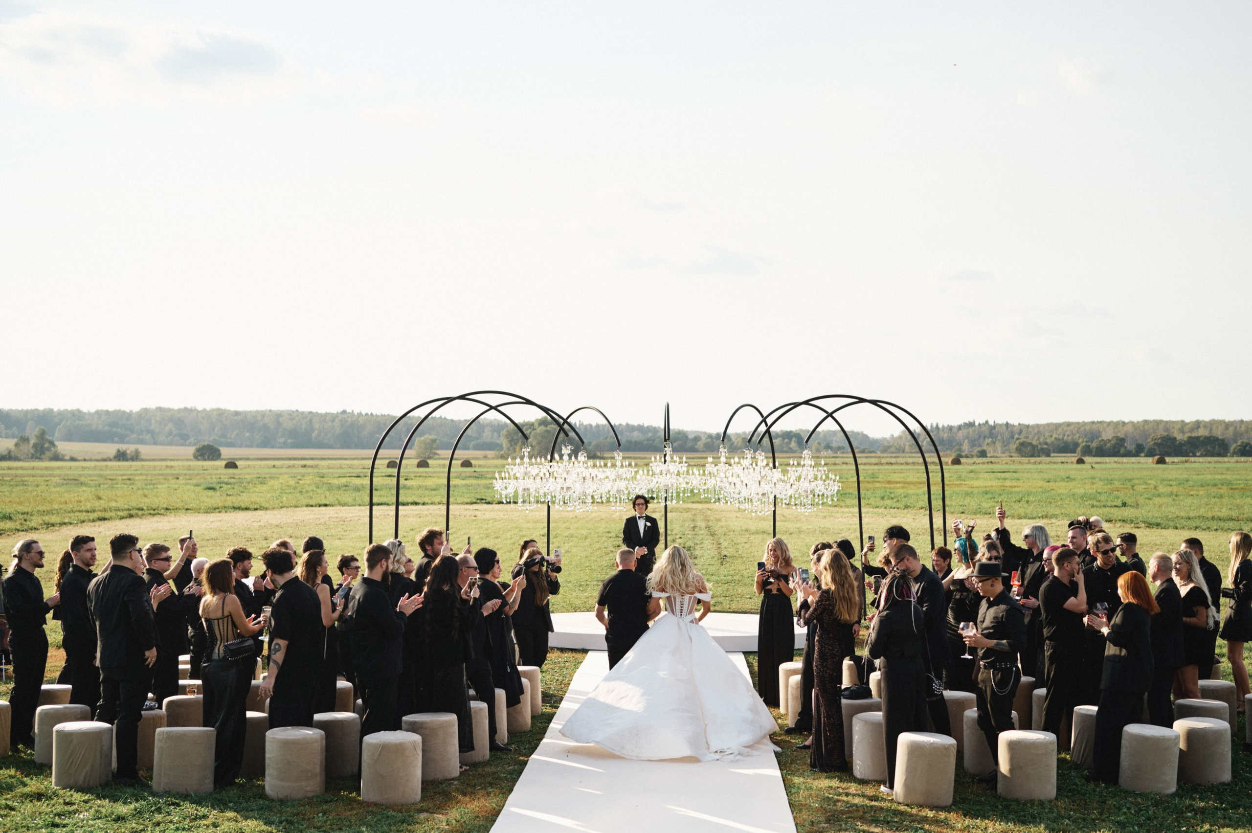 Mary Gu & Toli Wildways. VENSKAYA WEDDING & EVENT PLANNER