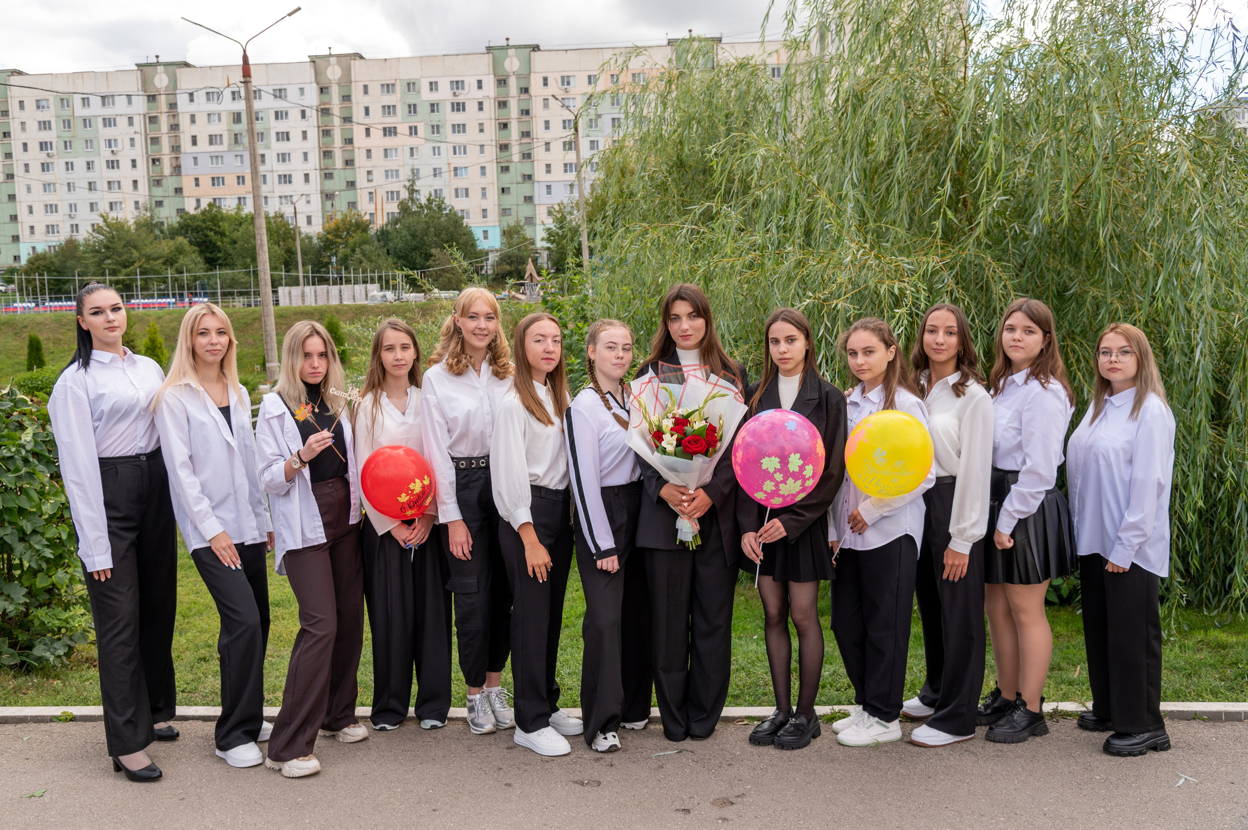 Школьная фотосессия в Туле. Портретный, семейный, свадебный фотограф. Бизнес, контент съёмка. Тула