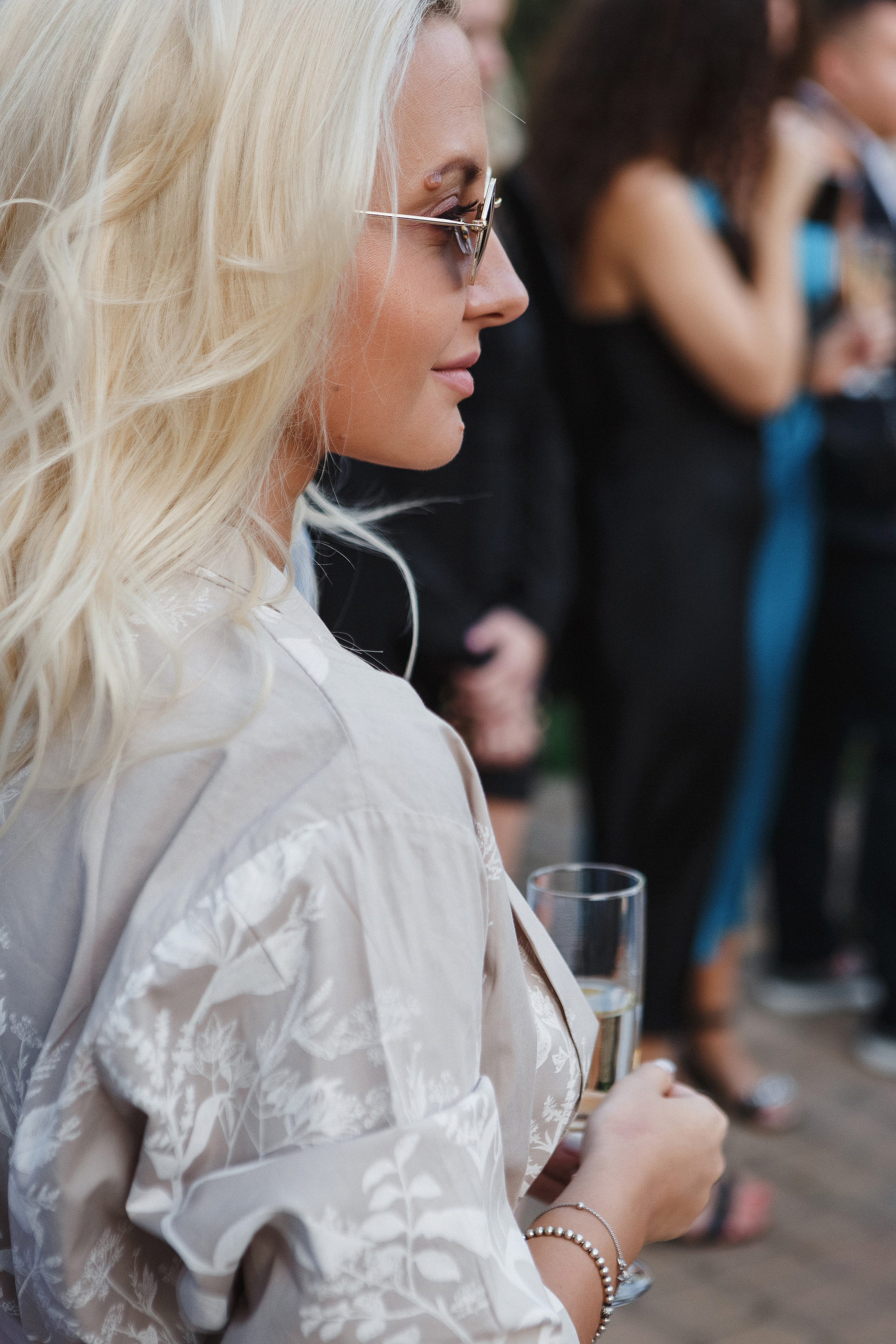 Фотограф в Таганроге летняя свадьба: Романтическая свадебная прогулка. Свадебный и семейный фотограф в Таганроге Бакарюк Антон