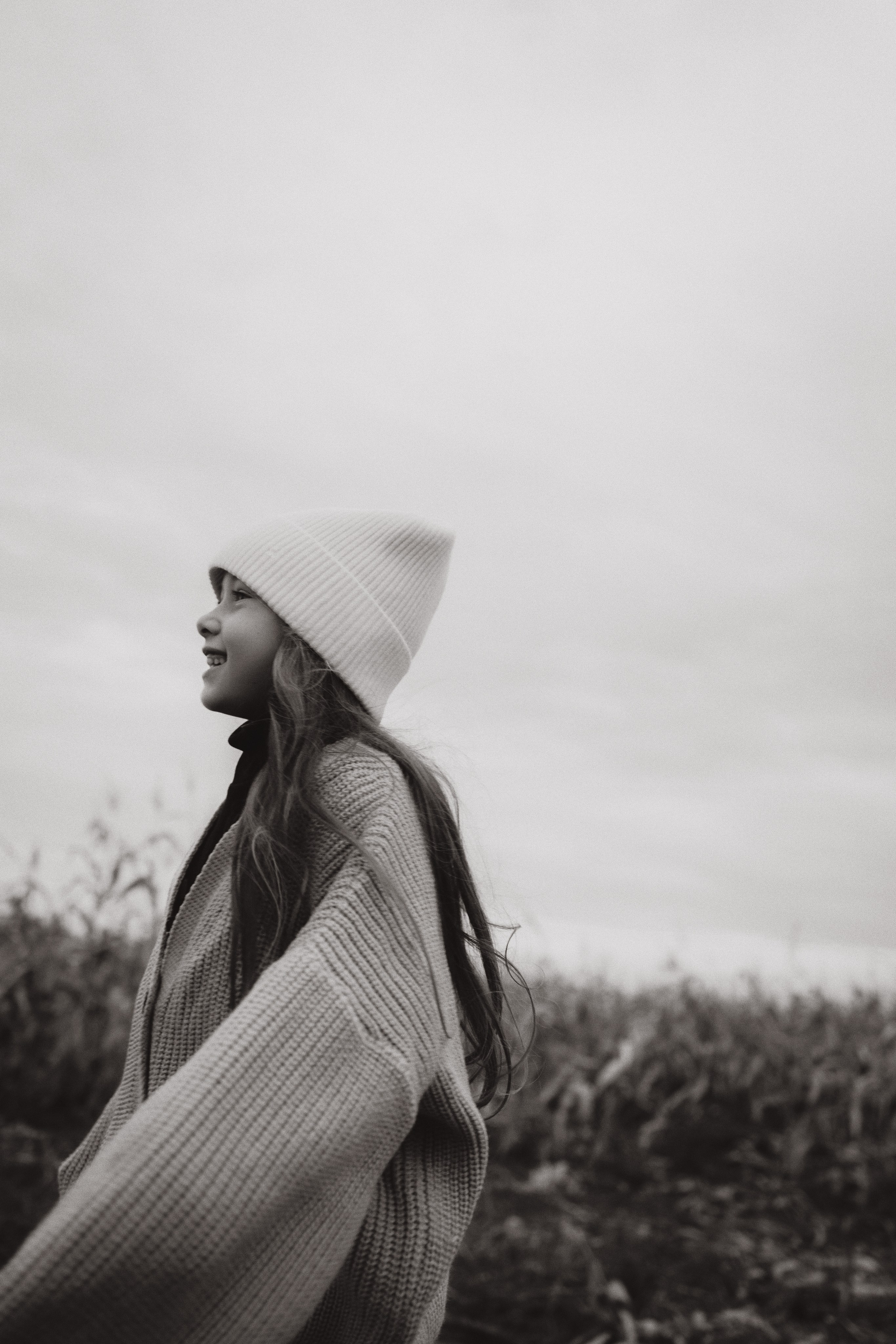 Оля, Ксюша и кукуруза. Фотограф Елена Рябцева