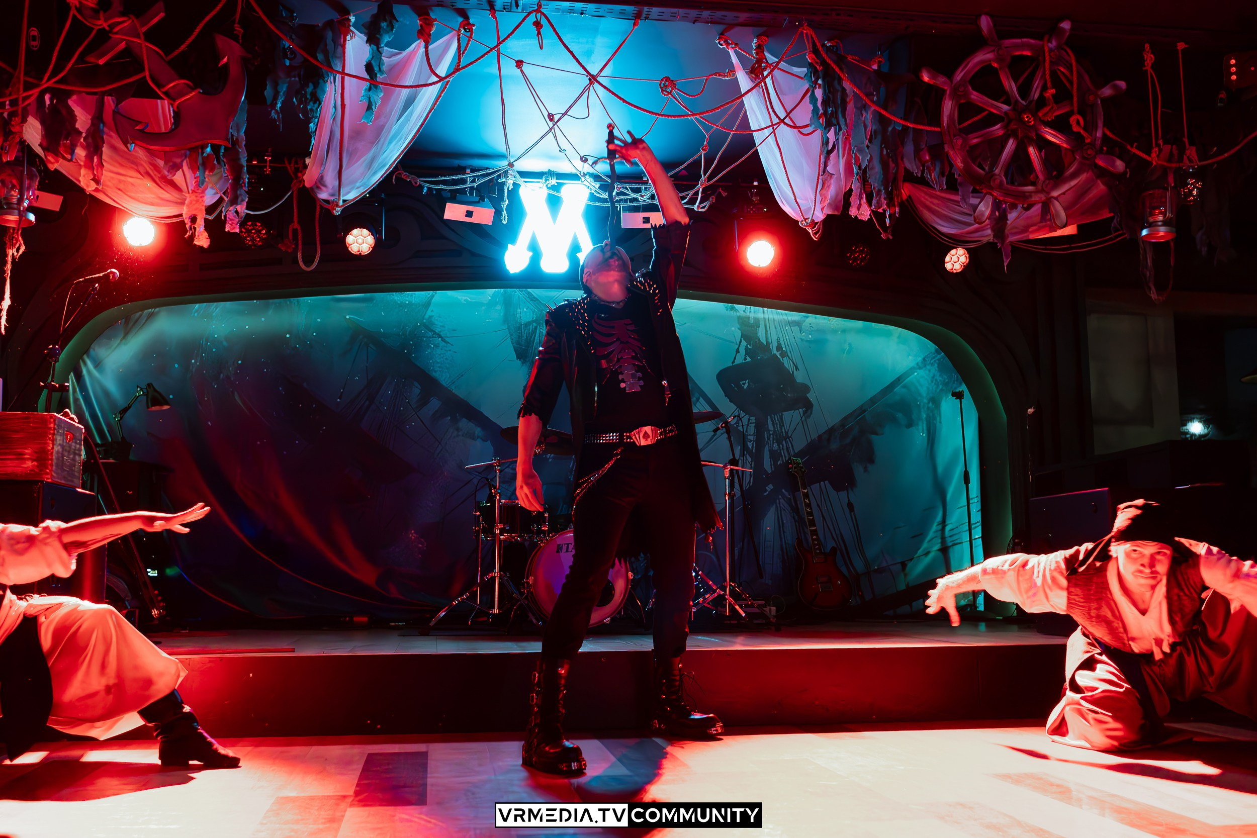 Ресторан «Мюнхен»: Часть команды — часть корабля