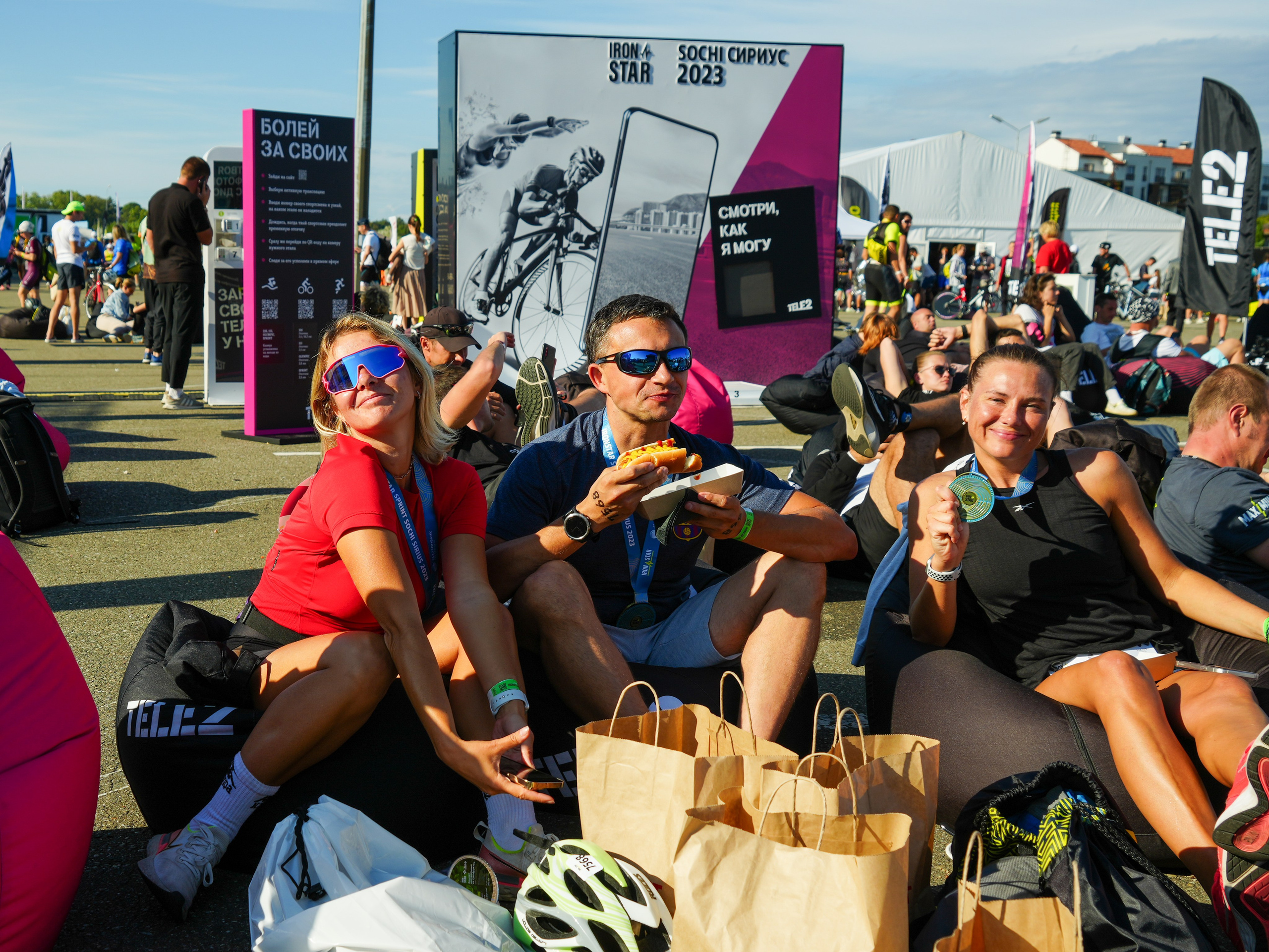 Фотоотчет партнерской интеграции для компании TELE2 на фестивале Ironstar. Репортажный фотограф в Красной Поляне и Сочи Павлюченко Екатерина
