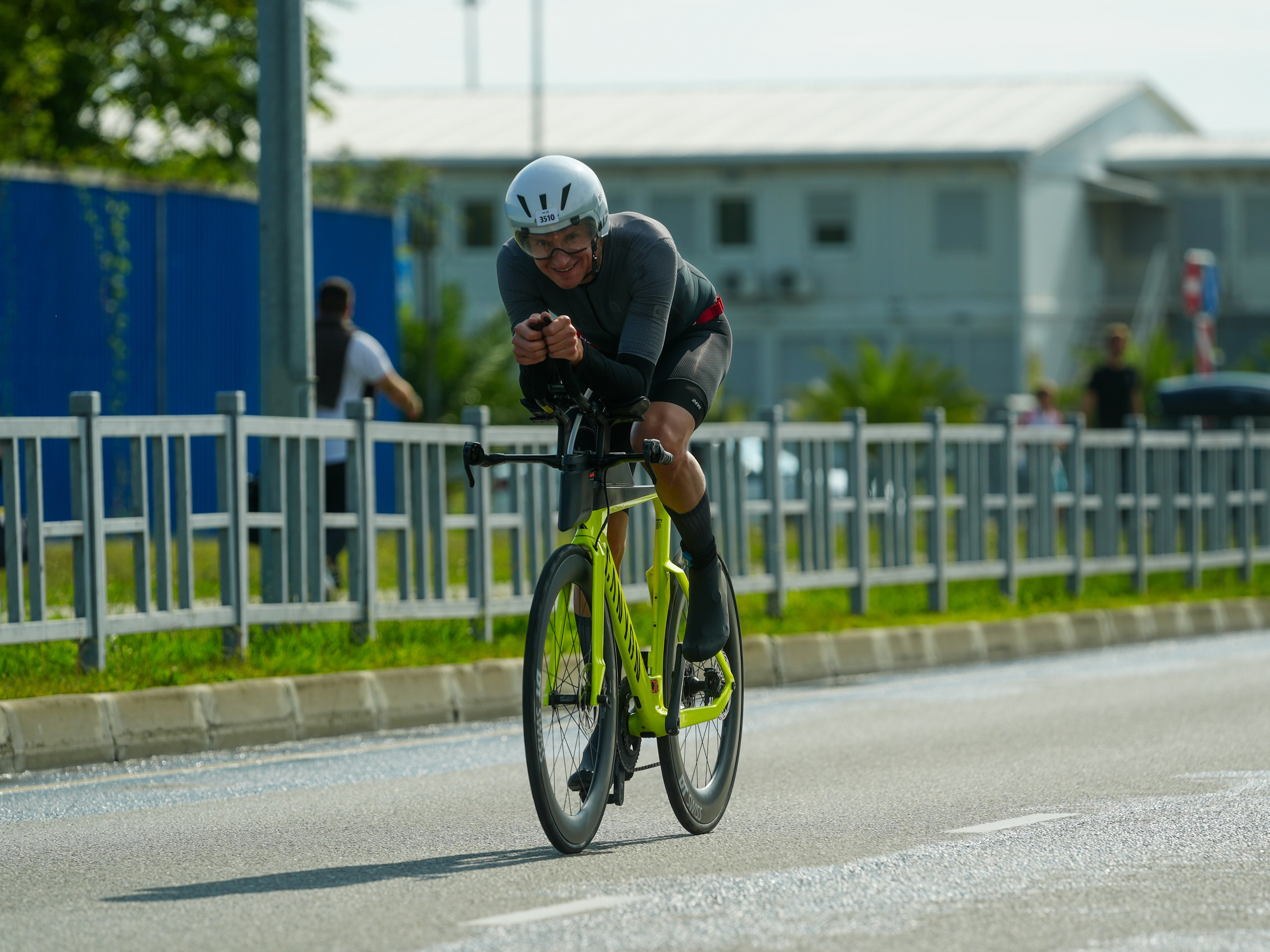 Фотоотчет партнерской интеграции для компании TELE2 на фестивале Ironstar. Репортажный фотограф в Красной Поляне и Сочи Павлюченко Екатерина