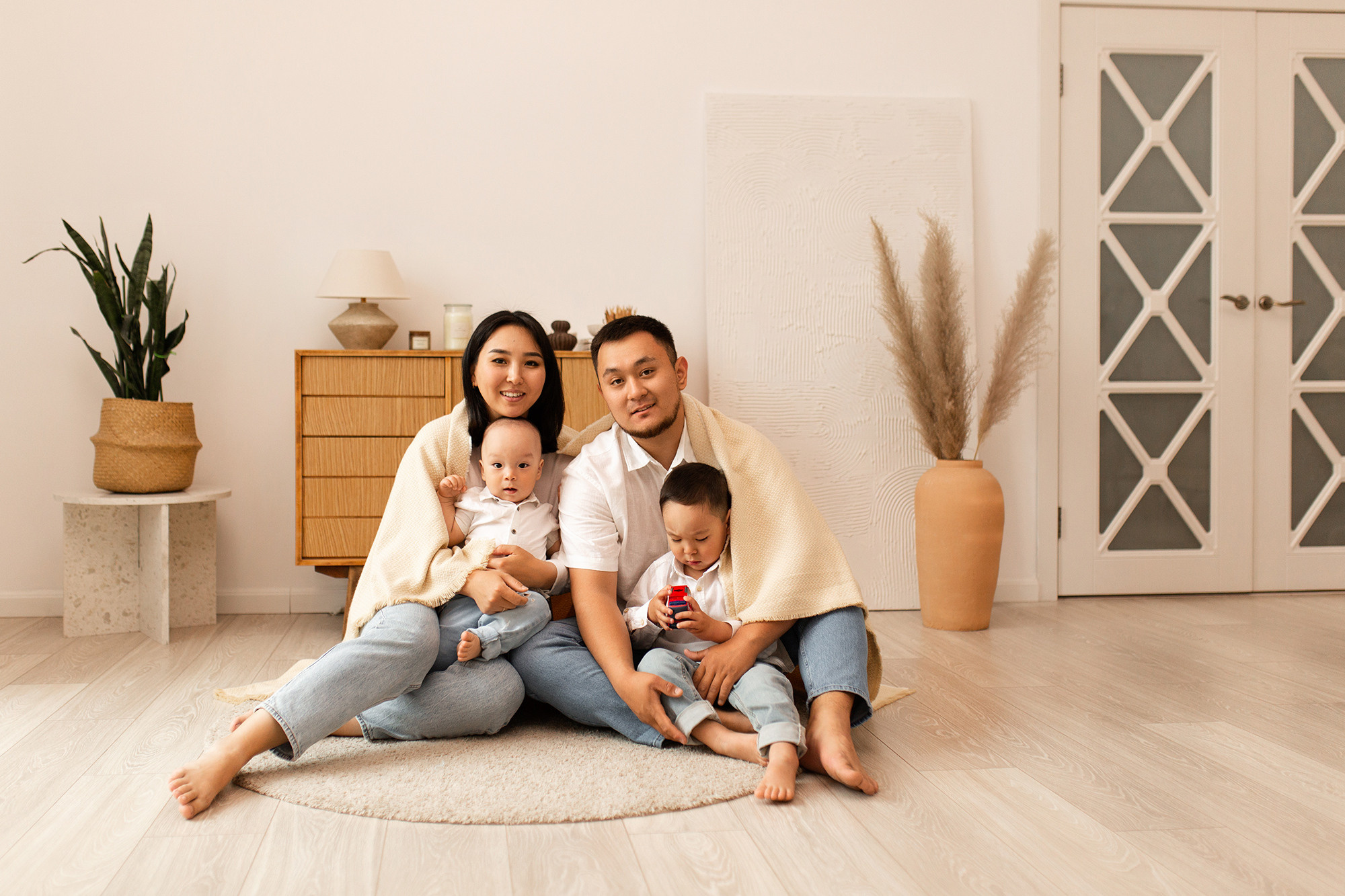 Семейная фотосессия в фотостудии. Семейный фотограф в Каневской Епифанова Ольга