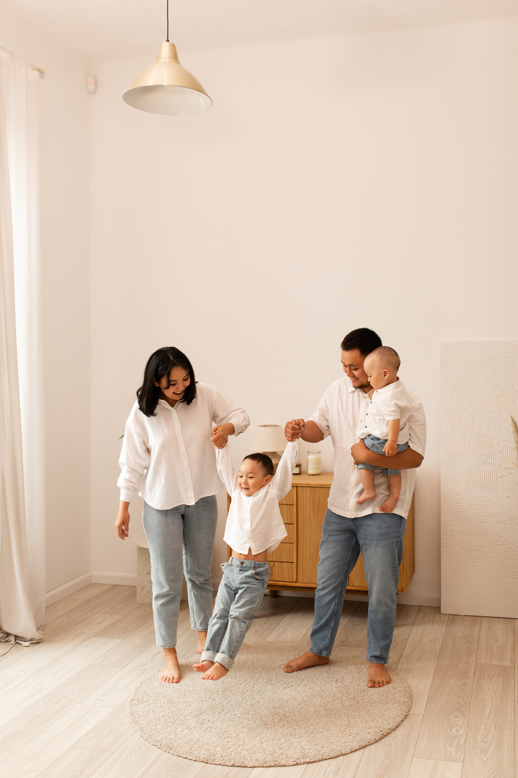 Семейная фотосессия в фотостудии. Семейный фотограф в Каневской Епифанова Ольга