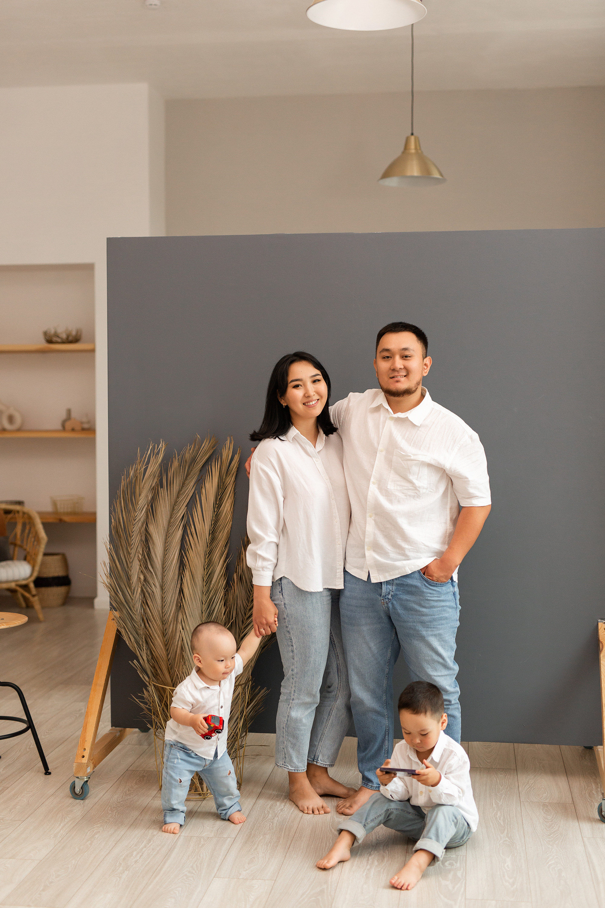 Семейная фотосессия в фотостудии. Семейный фотограф в Каневской Епифанова Ольга