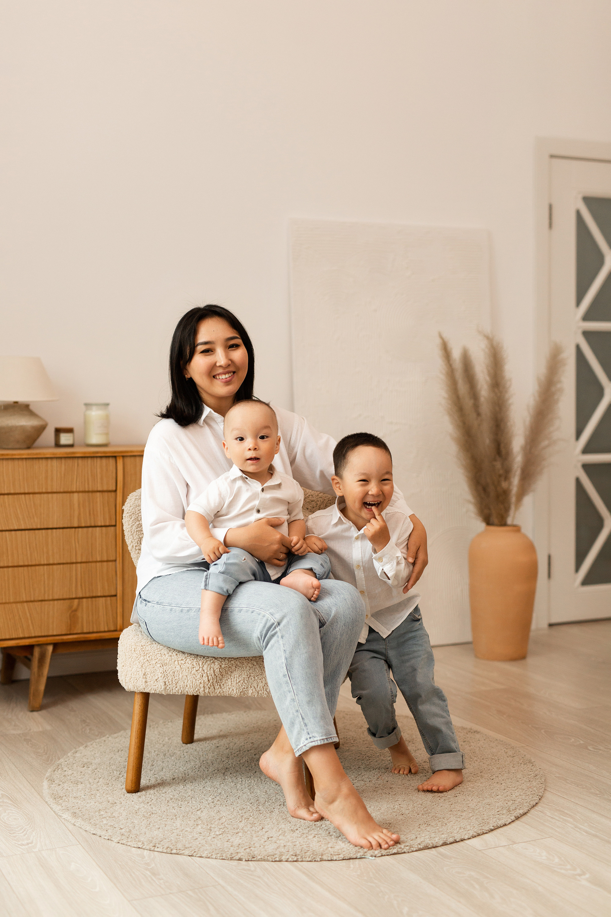 Семейная фотосессия в фотостудии. Семейный фотограф в Каневской Епифанова Ольга