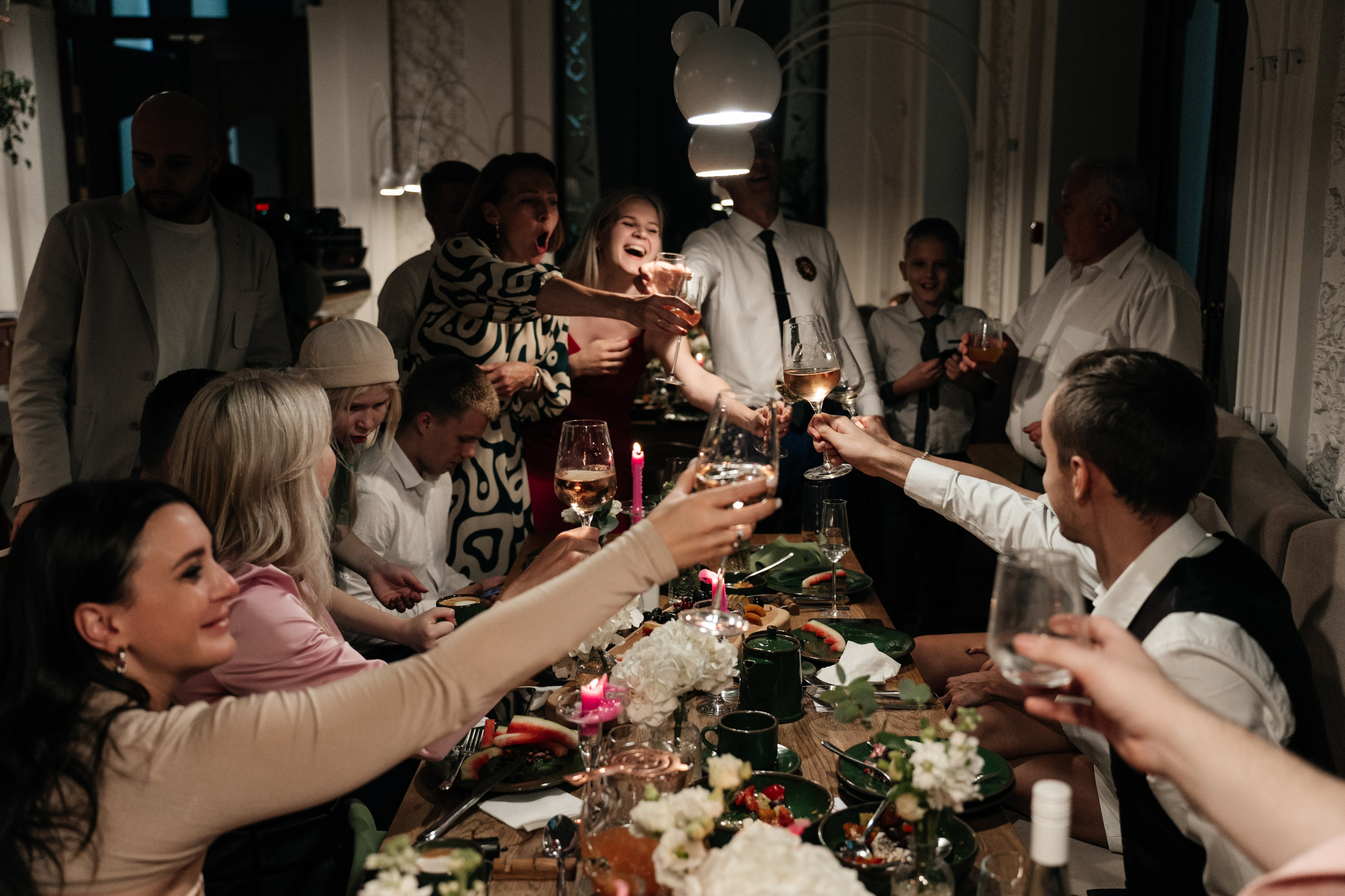 Ресторан Домик в саду, ВДНХ. Свадебный фотограф Москва Александра Аверкова