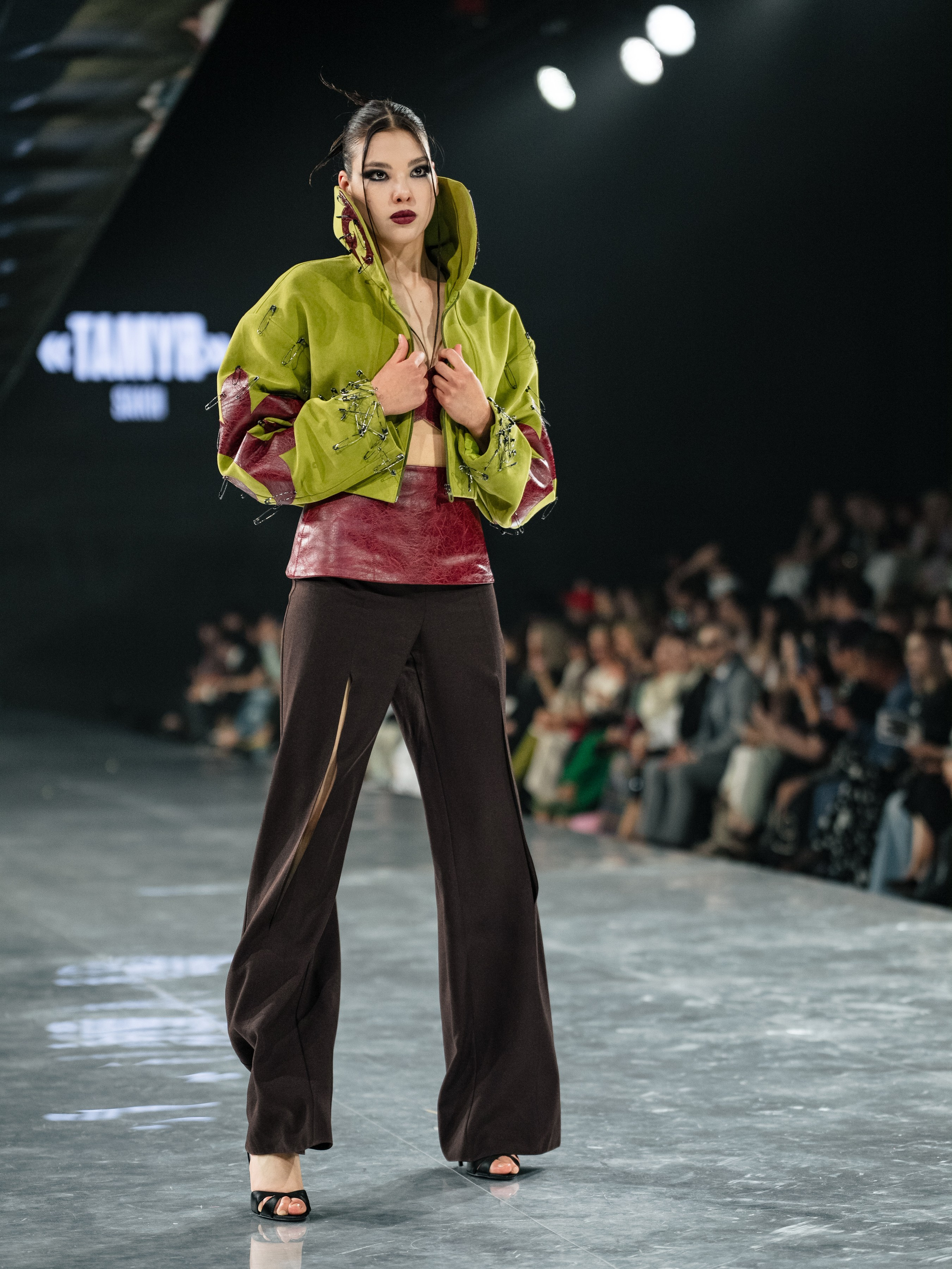 Visa Fashion Week SAKH. Сайт Алматинского НЮ АРТ, будуар и фэшн фотографа Дениса Карпенко