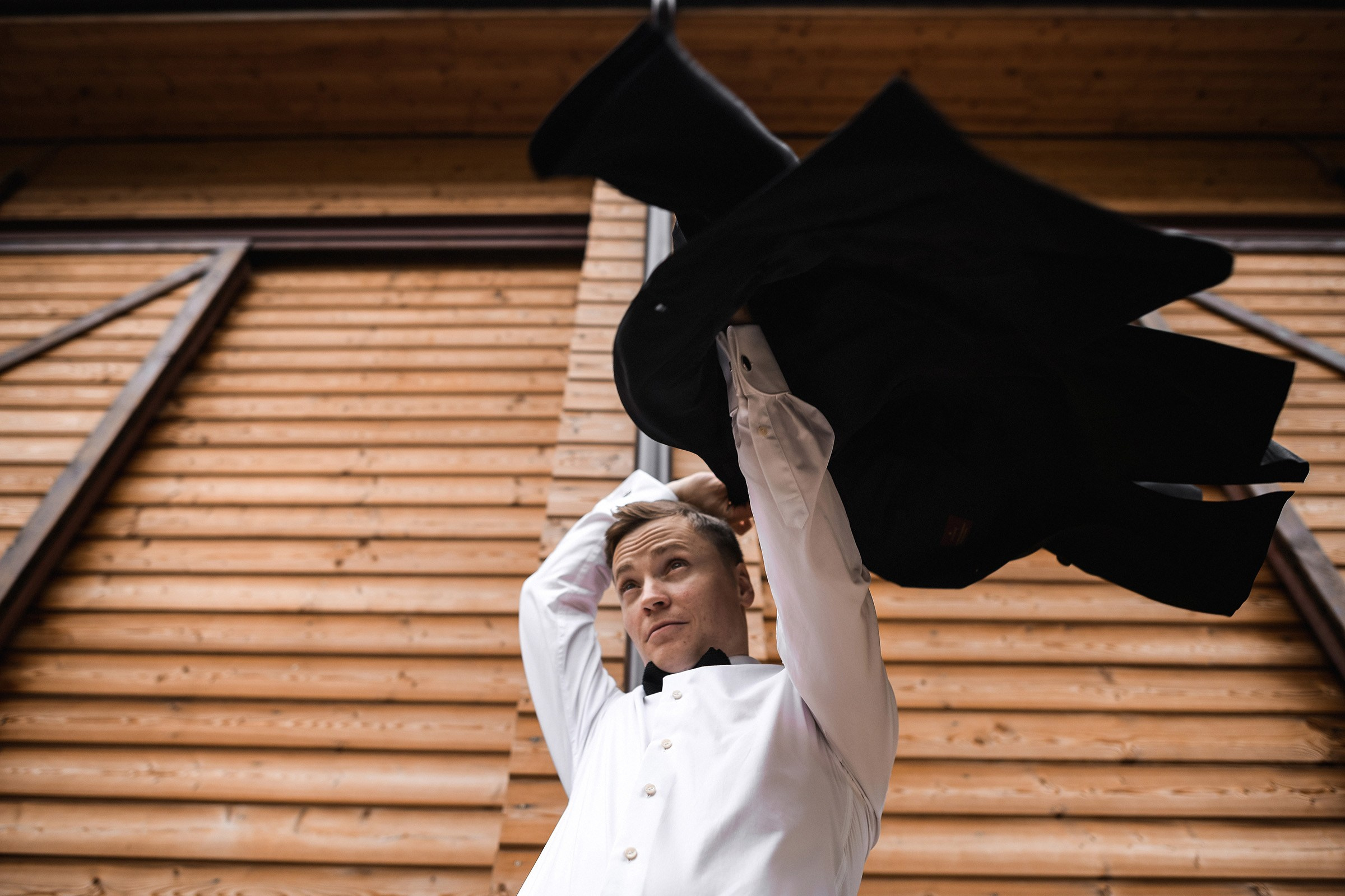 🌄 Демьян и Катя — свадьба в нацпарке "Столбы" | Веселый банкет и эпичные фото на скалах. 📸 Свадебный и семейный фотограф в Красноярске Тихомиров Евгений | 17 лет опыта | 800+ свадеб