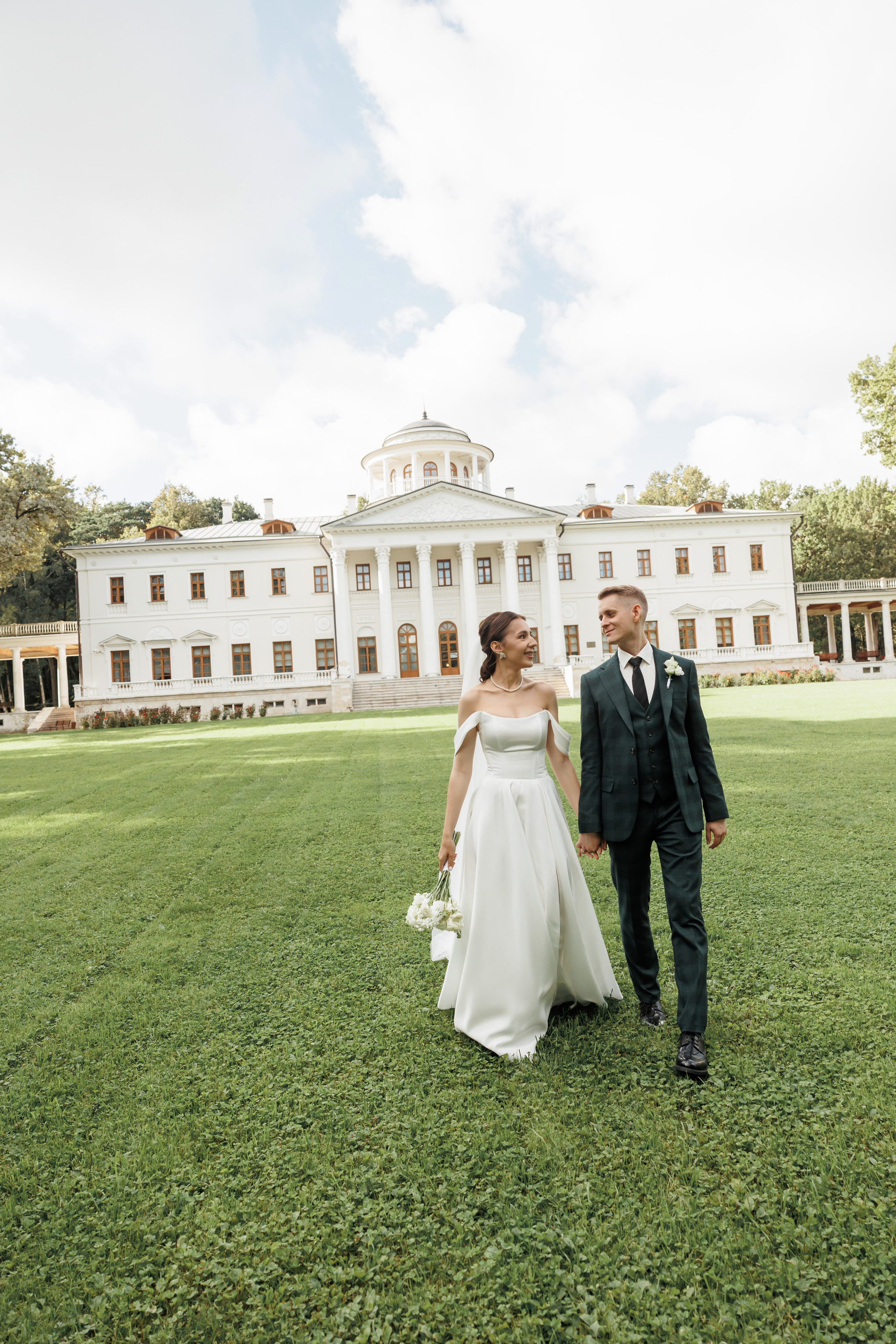 Регистрация в отеле Fish Point, ЗАГС Бутово, прогулка в Остафьево. Свадебный и репортажный фотограф (Москва, Королев и другие)