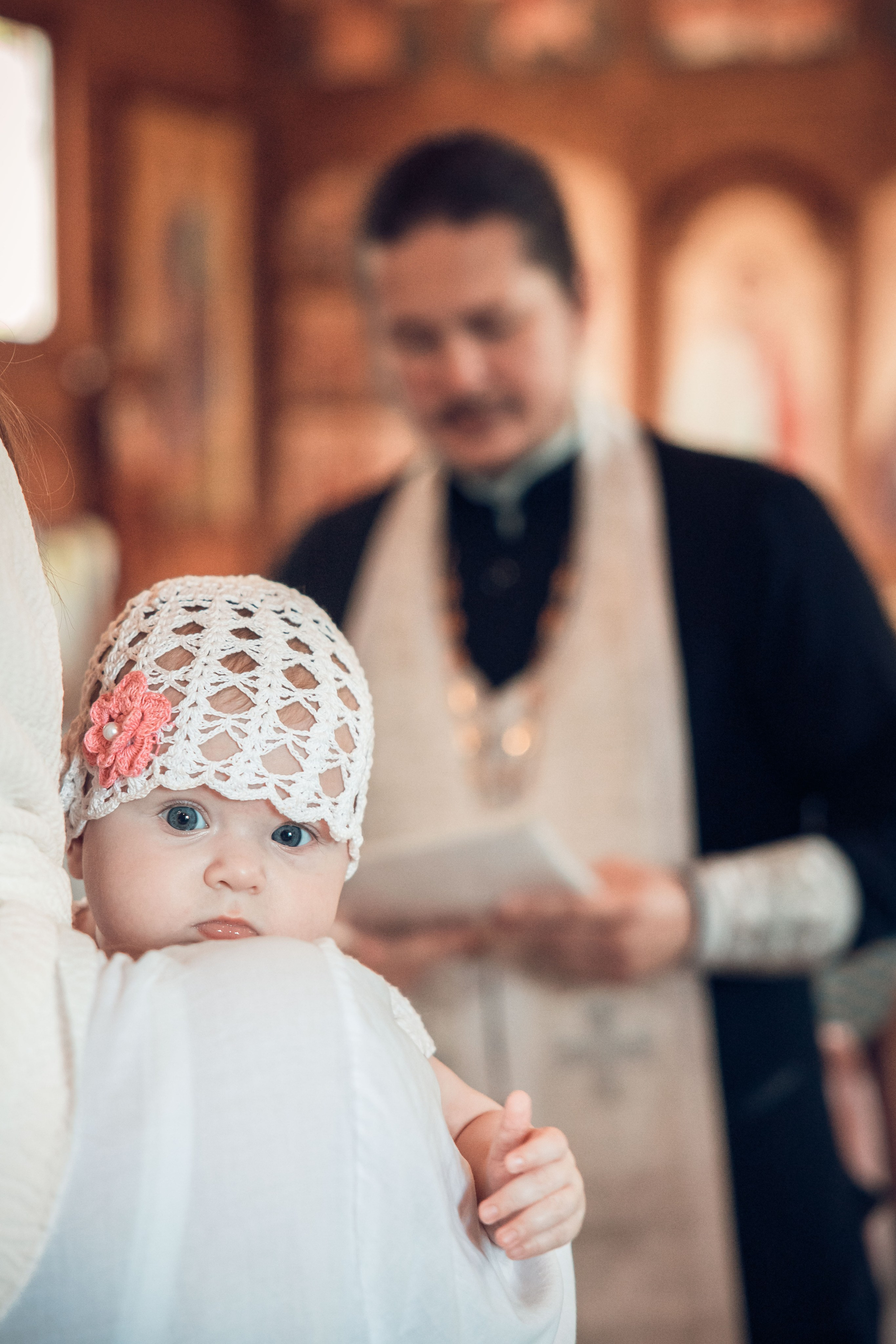 Таинства Крещения и Венчания в Старом Осколе. Фотостудия для новорожденных в Старом Осколе Гильфановых Юрия и Ольги