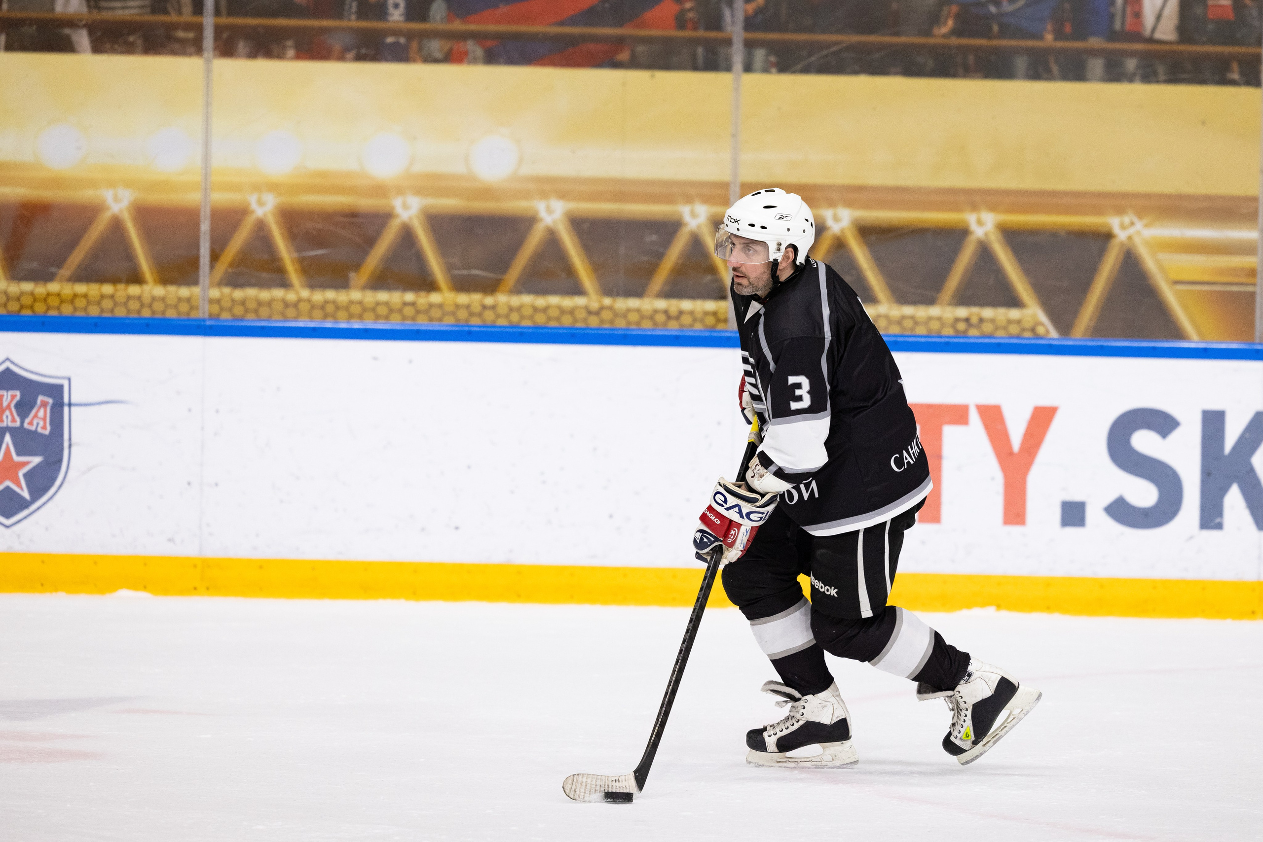 Бульдозер vs. LR-строй. Фотограф Александр Заломаев