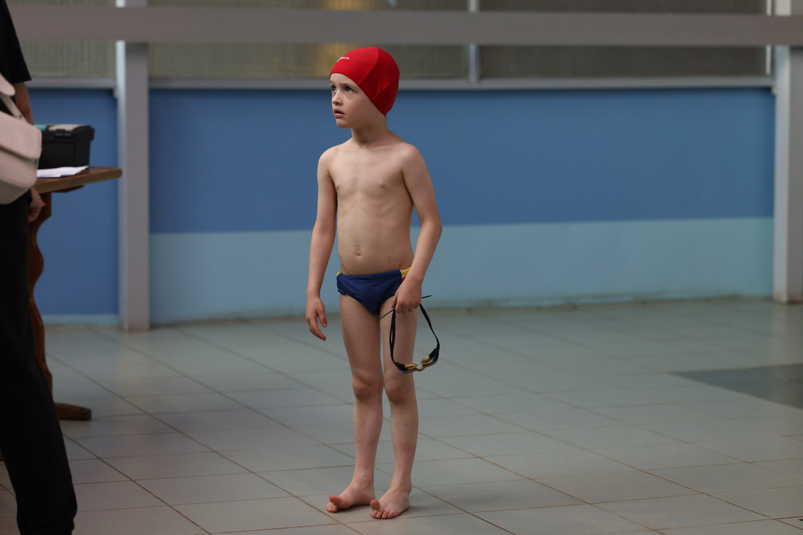 Веселый дельфин. Плавание. Дети 8-9 лет. Фотограф Александр Заломаев