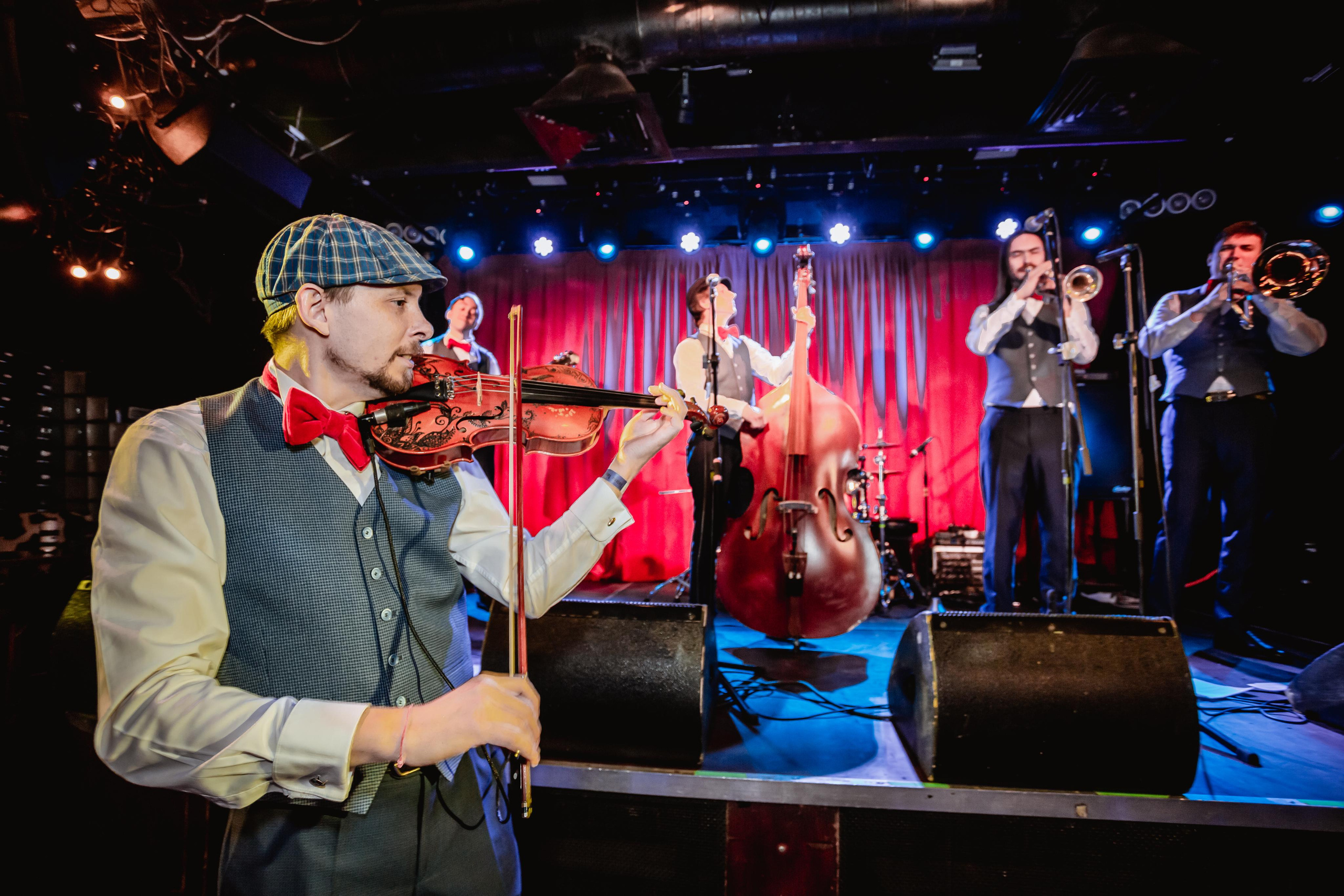 Шоу-оркестр Старый Добрый Dixieland. Фотограф Сонкина Татьяна