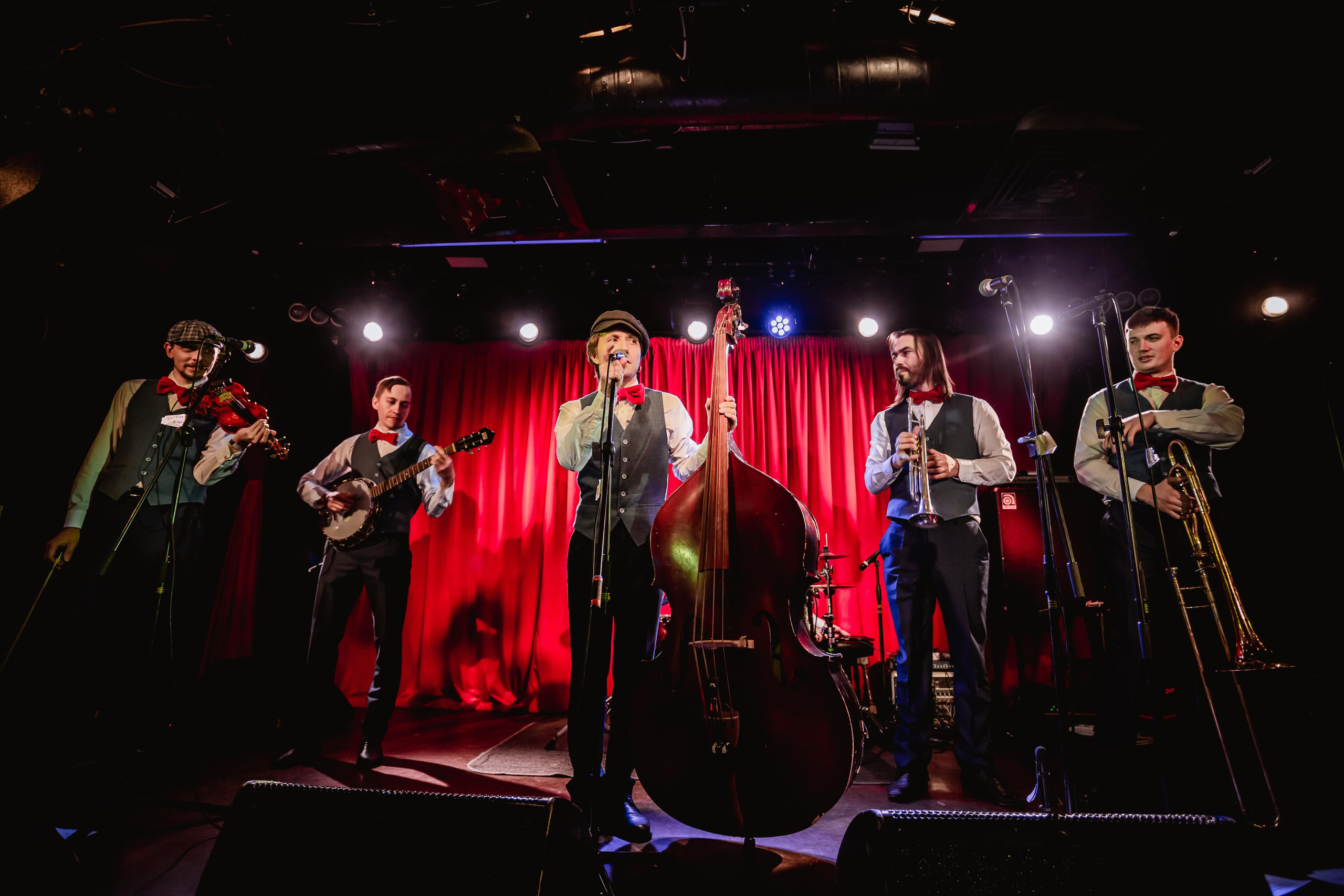 Шоу-оркестр Старый Добрый Dixieland. Фотограф Сонкина Татьяна