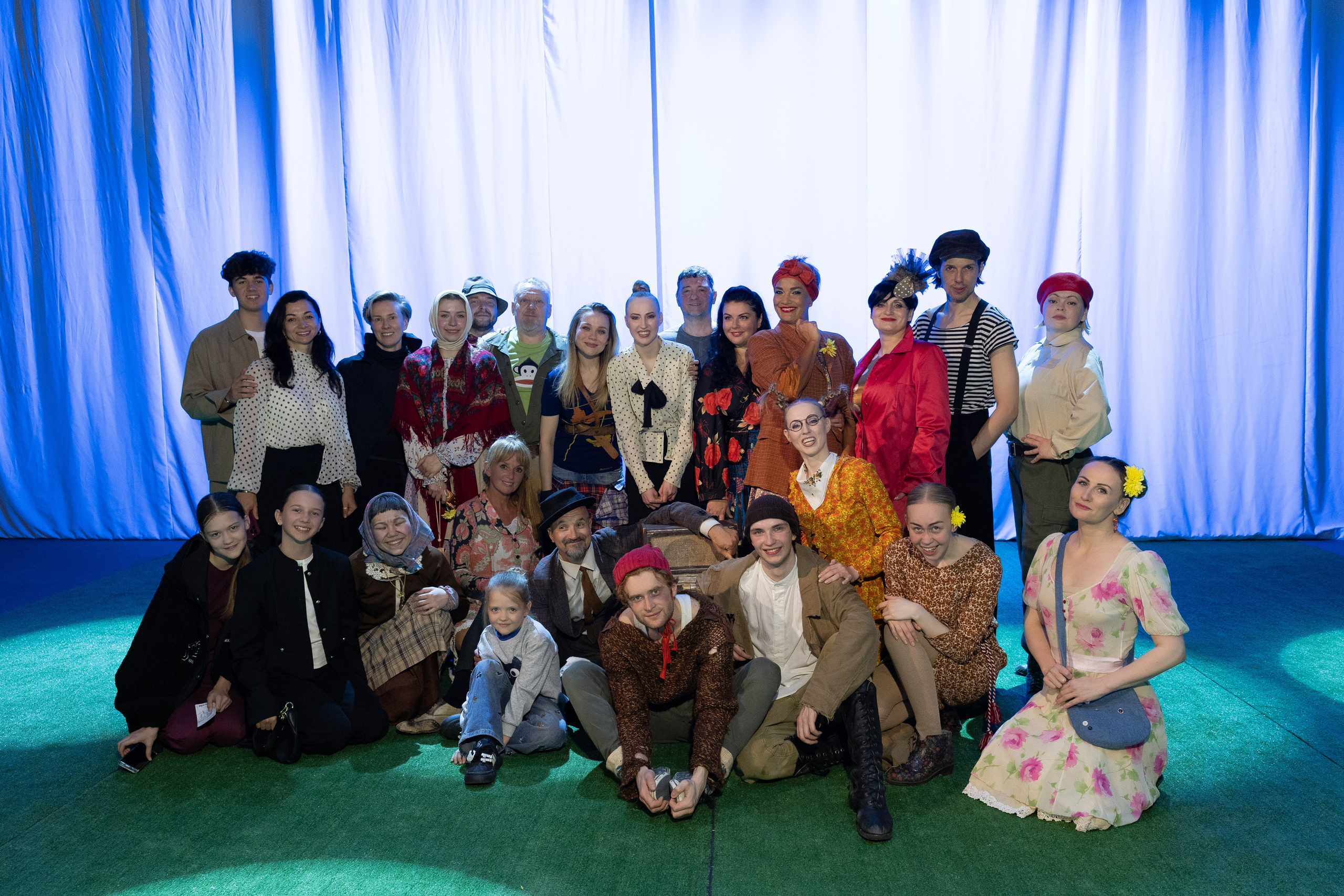 Спектакль Егора Дружинина «Всюду жизнь»