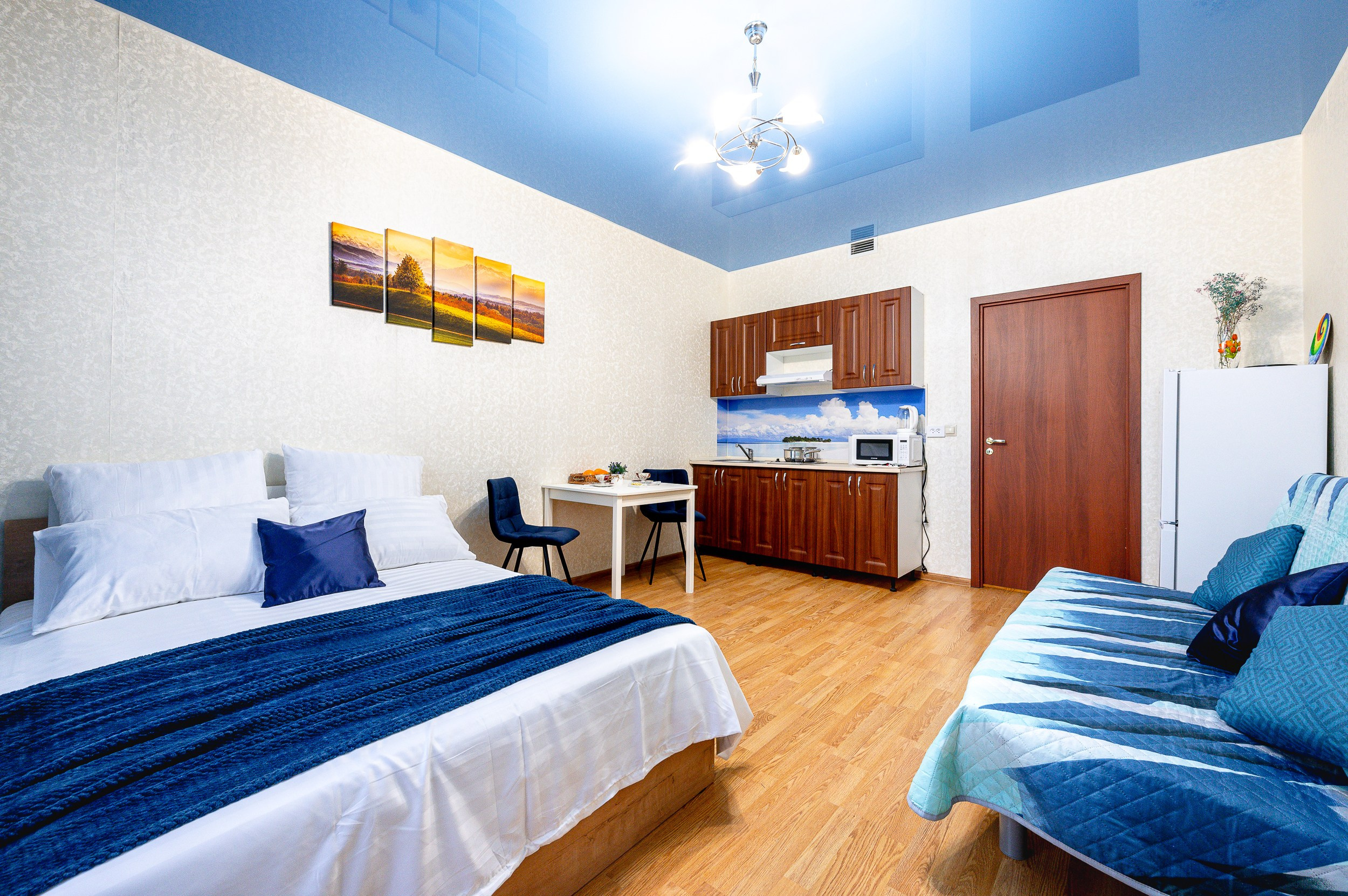 Квартира под суточную аренду. Интерьерный фотограф. Фото- видеосъемка недвижимости Санкт-Петербург