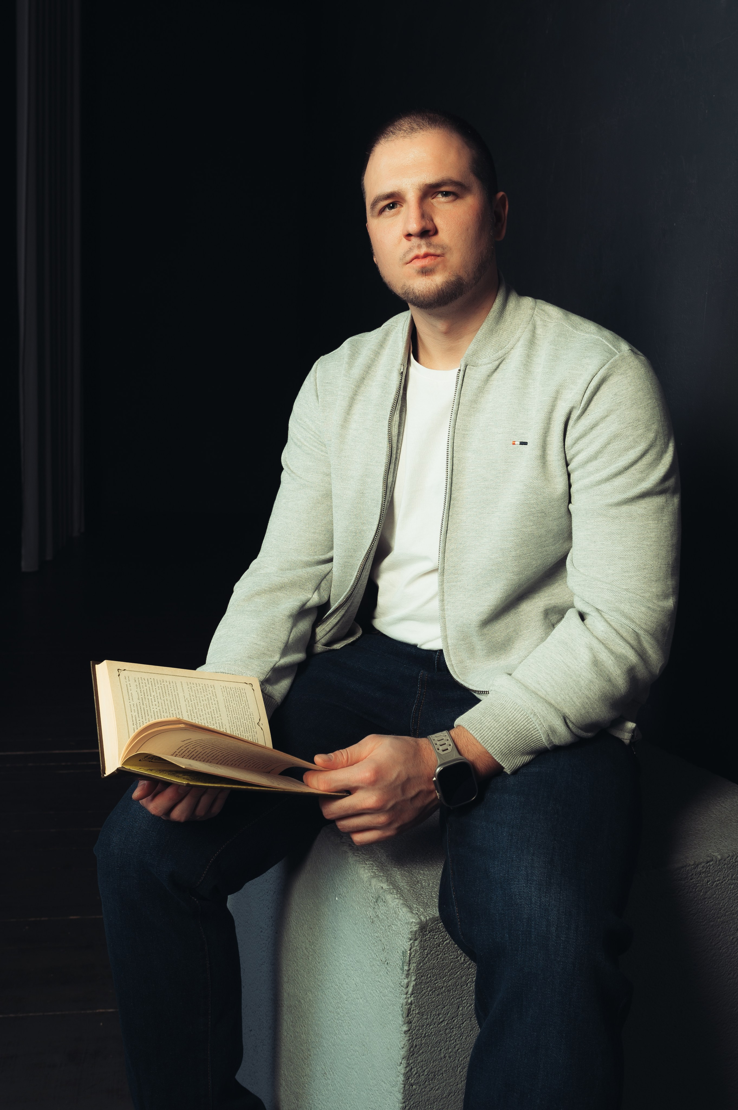 Никита Пустовалов — портретная съёмка. Иван Кубик — фотограф и видеограф