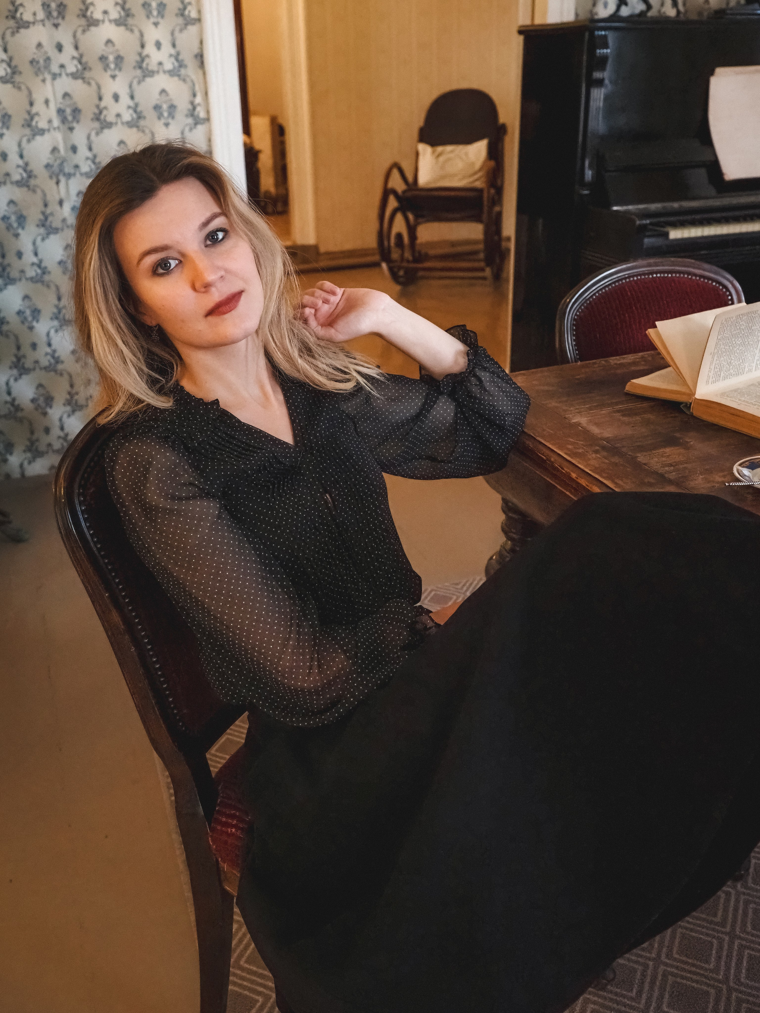 Ирина и Евгения в доме Пельцама. Семейный фотограф Ольга Барабанова