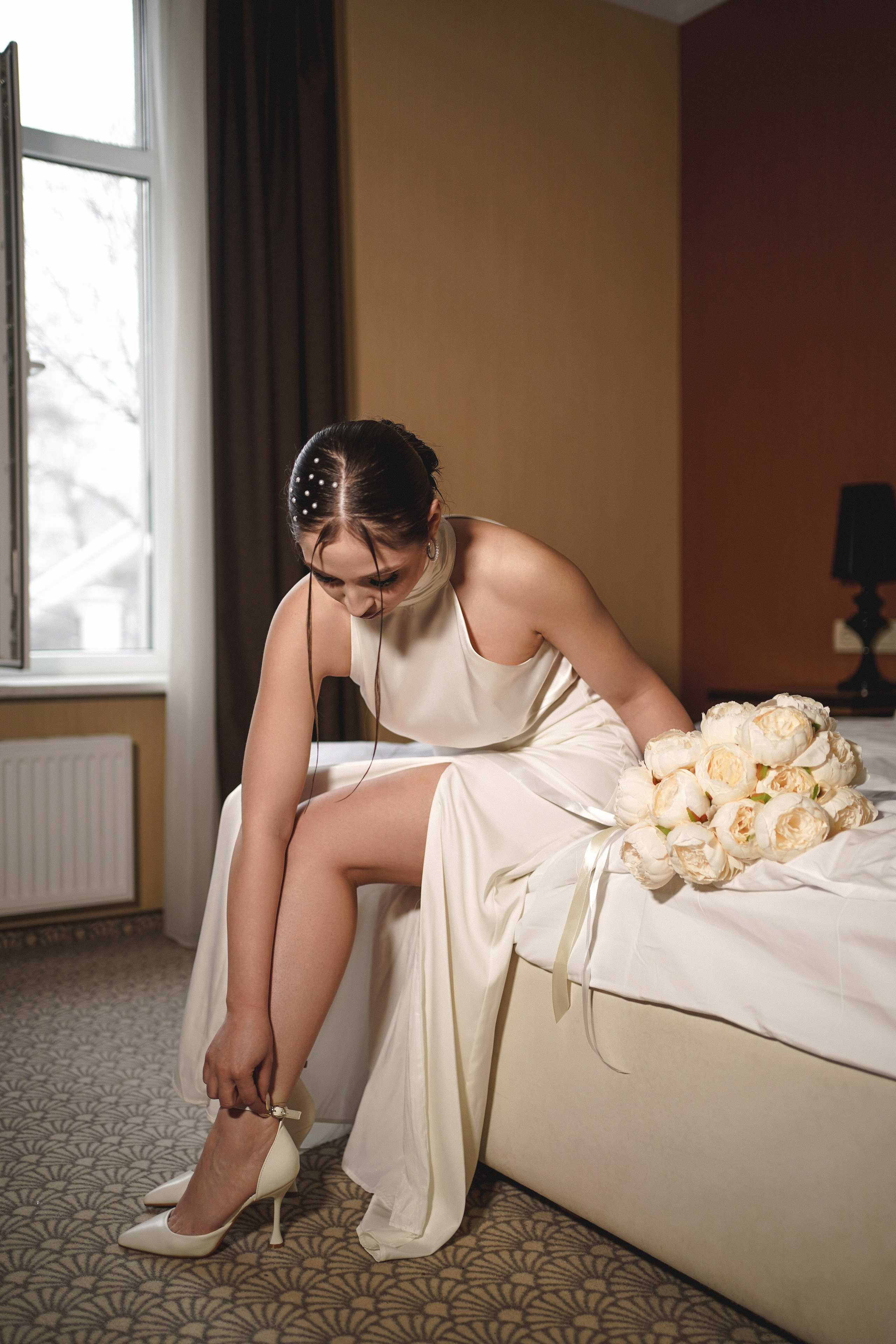 Утро невесты Алины в Графском парке. Свадебный фотограф в Ростове-на-Дону. Таинство Крещения и Венчания, семейные фотосессии. Алёна Чёботова