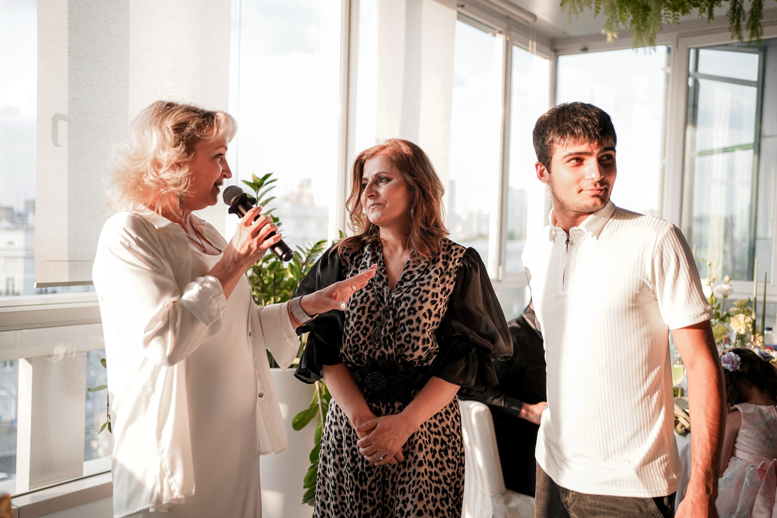 Свадебная фотосессия банкета в Ростове-на-Дону. Выездная регистрация. Свадебный фотограф в Ростове-на-Дону. Таинство Крещения и Венчания, семейные фотосессии. Алёна Чёботова