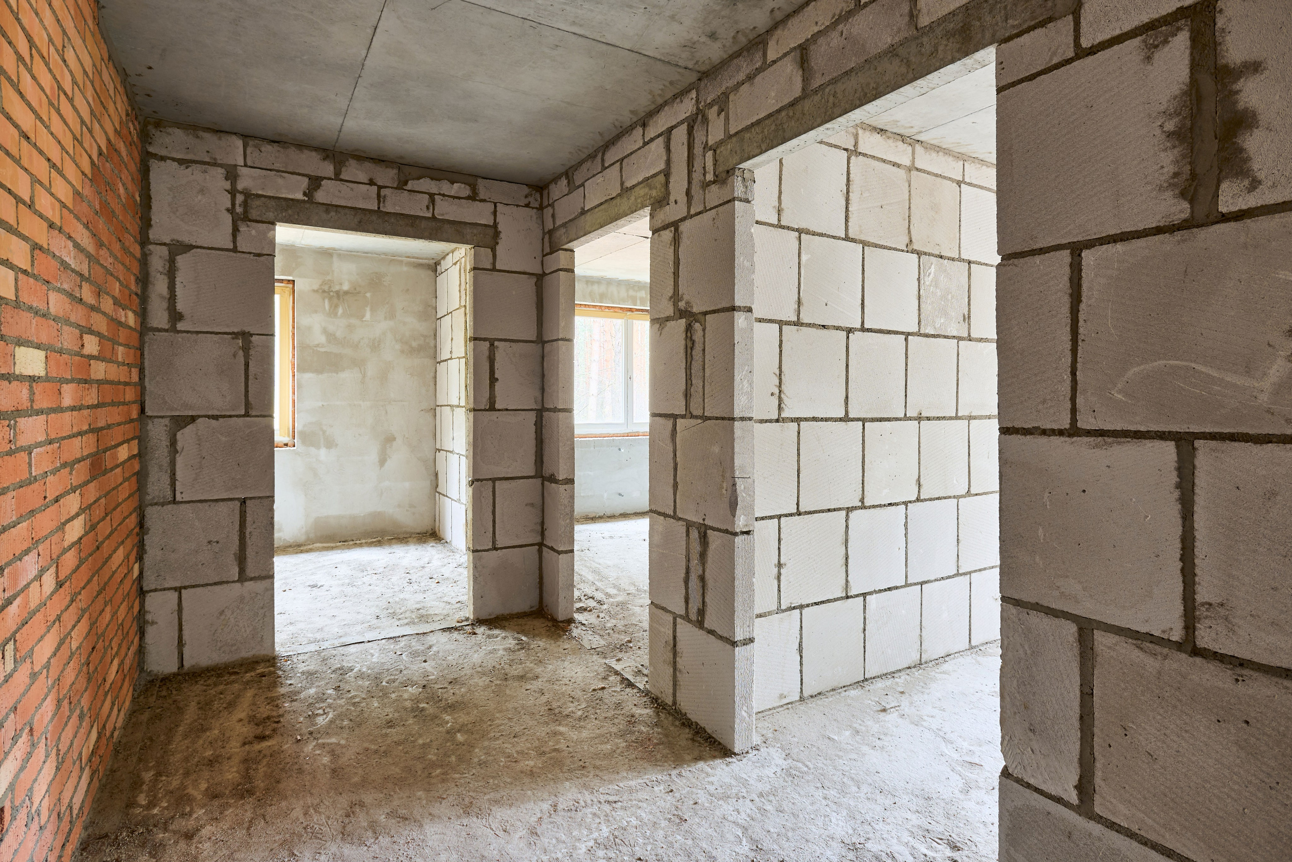 Территория с 4-этажным домом. Автомобильный и интерьерный фотограф в Минске Александр Тагаев