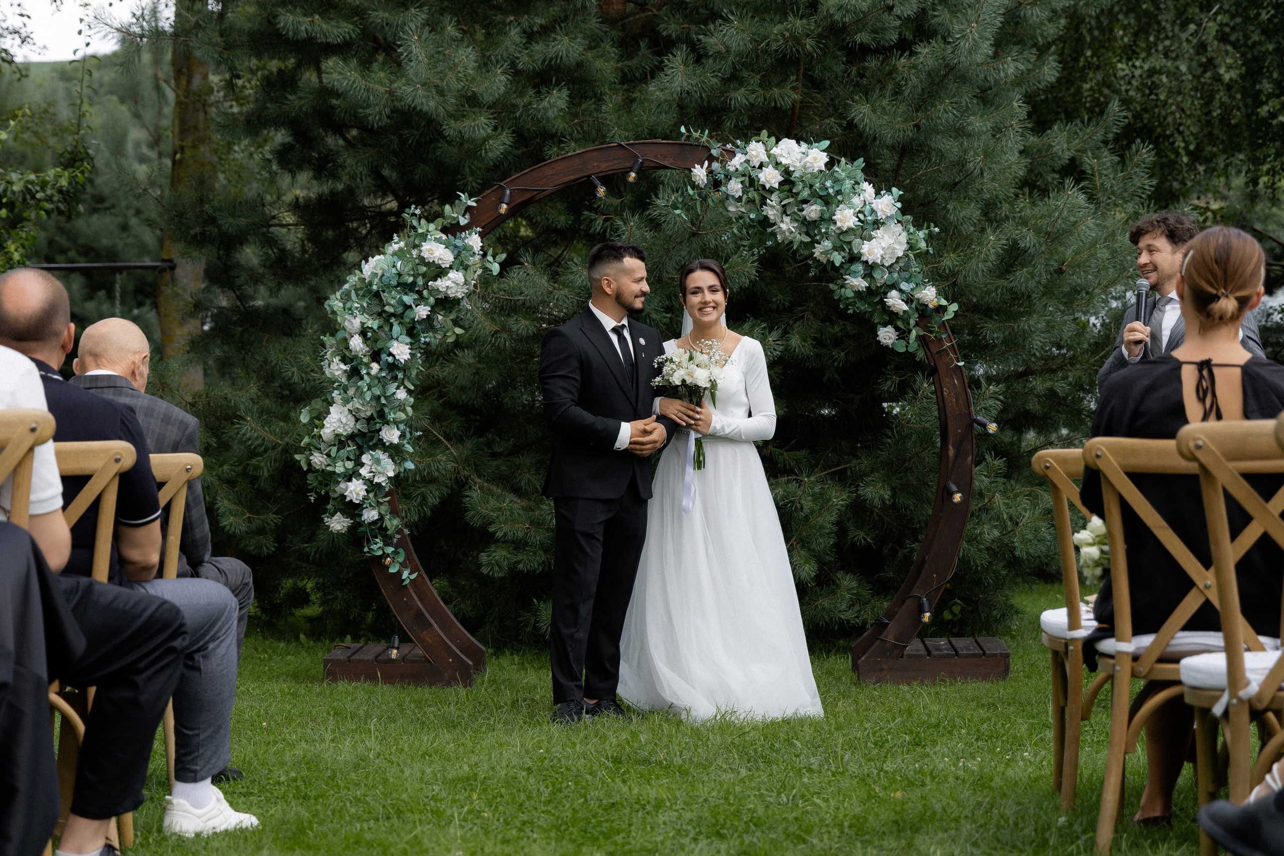 Свадебная фотосессия в агроусадьбе Лабодянка в Минске. Свадебный фотограф в Минске/Беларуси Сергей Спиридонов