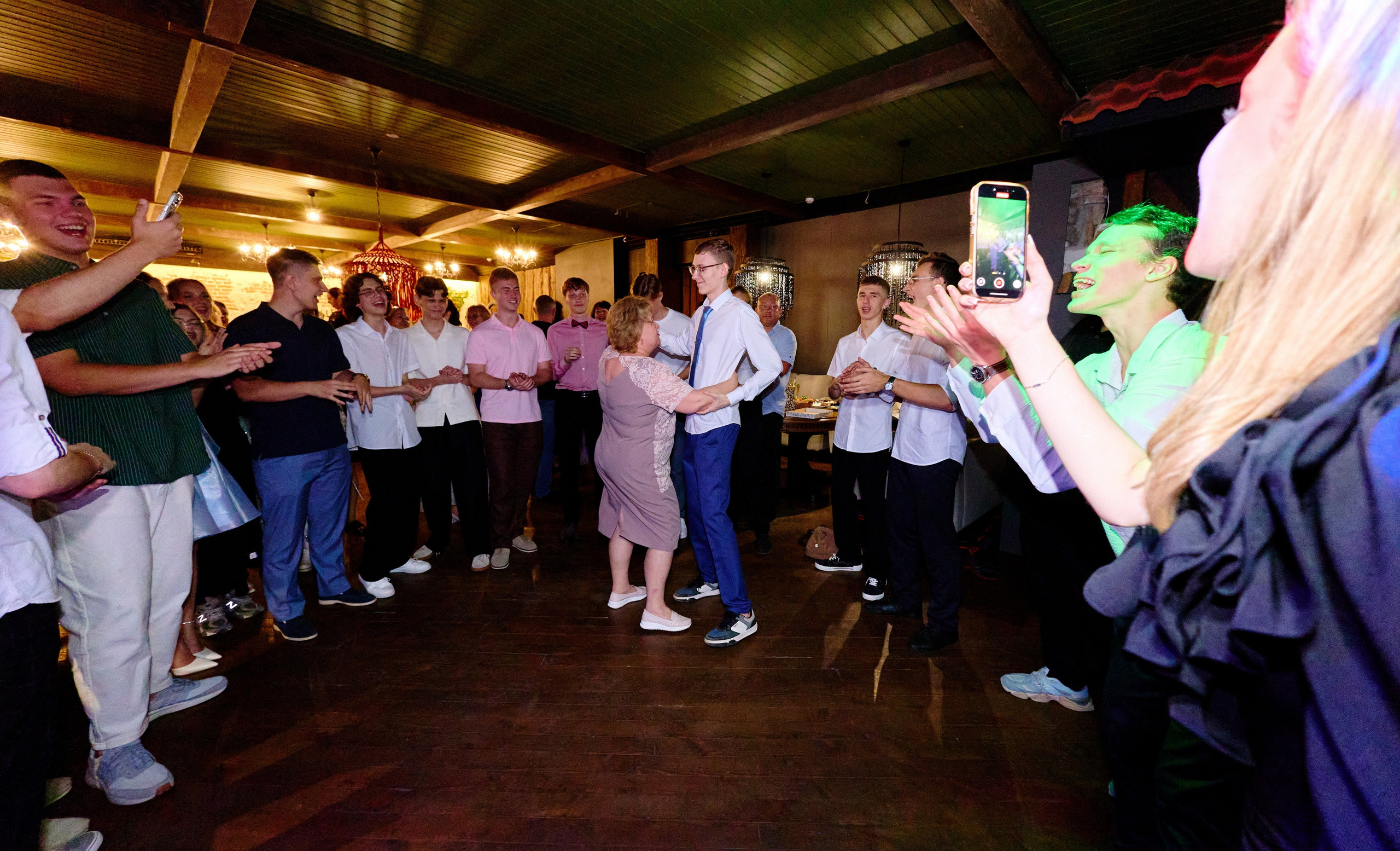 Выпускной 35 Сош. Фотограф Выпускные альбомы Таганрог Сергей Коробченко