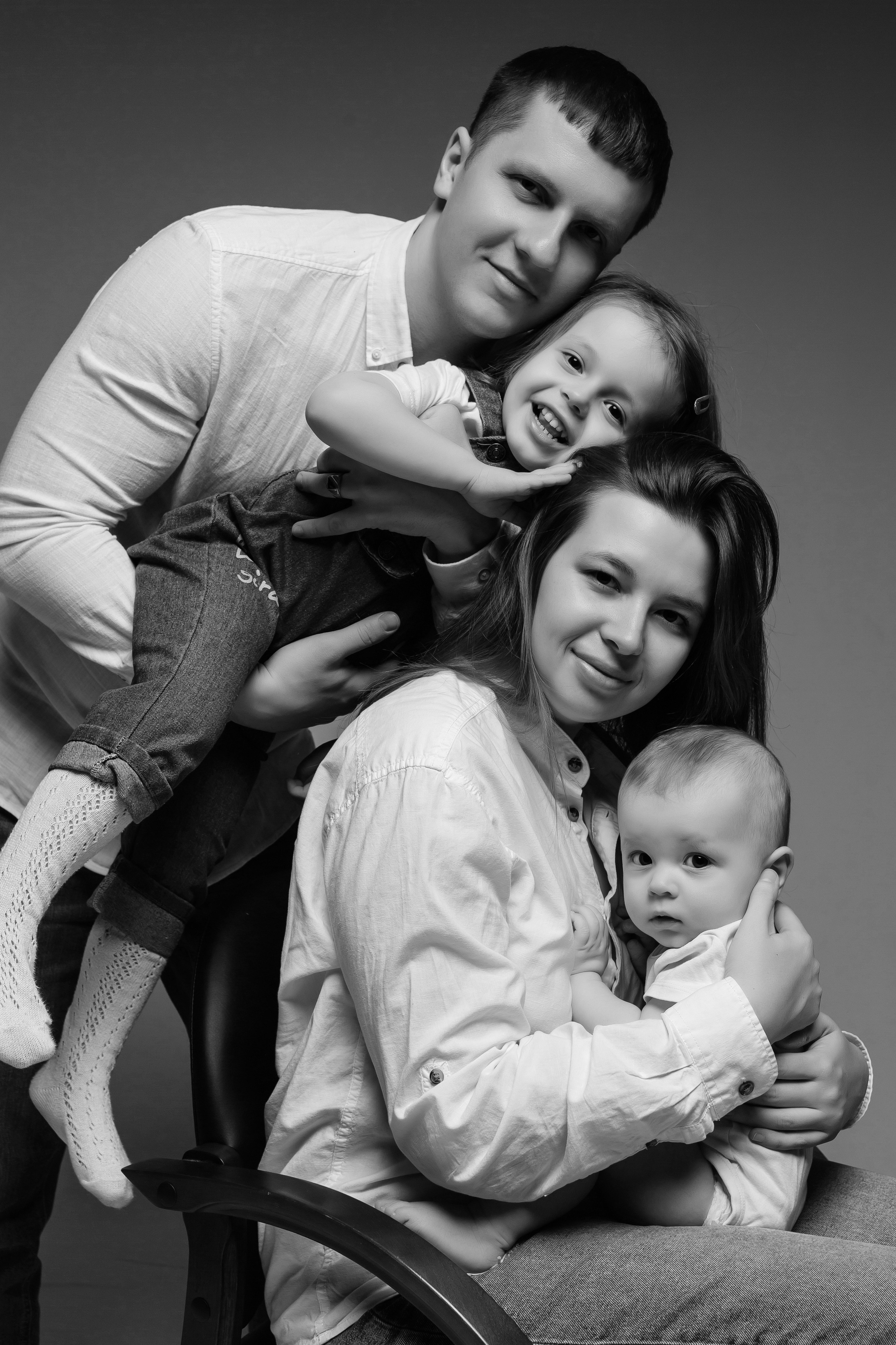 Семейная фотосессия Анастасии и Александра. Женский фотограф в Оренбурге Ирина Заводчикова