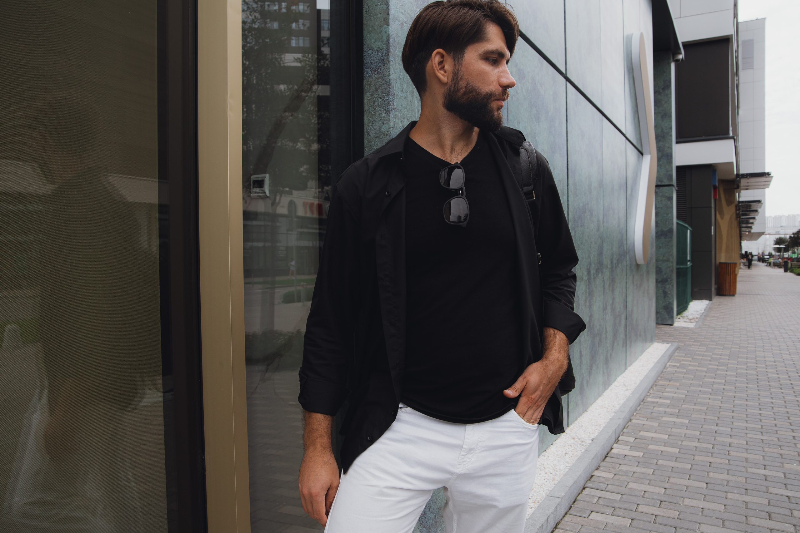 Мужская прогулочная фотосессия в Екатеринбурге. Свадебный, семейный фотограф, контент съёмка. Екатеринбург. Елена Граф