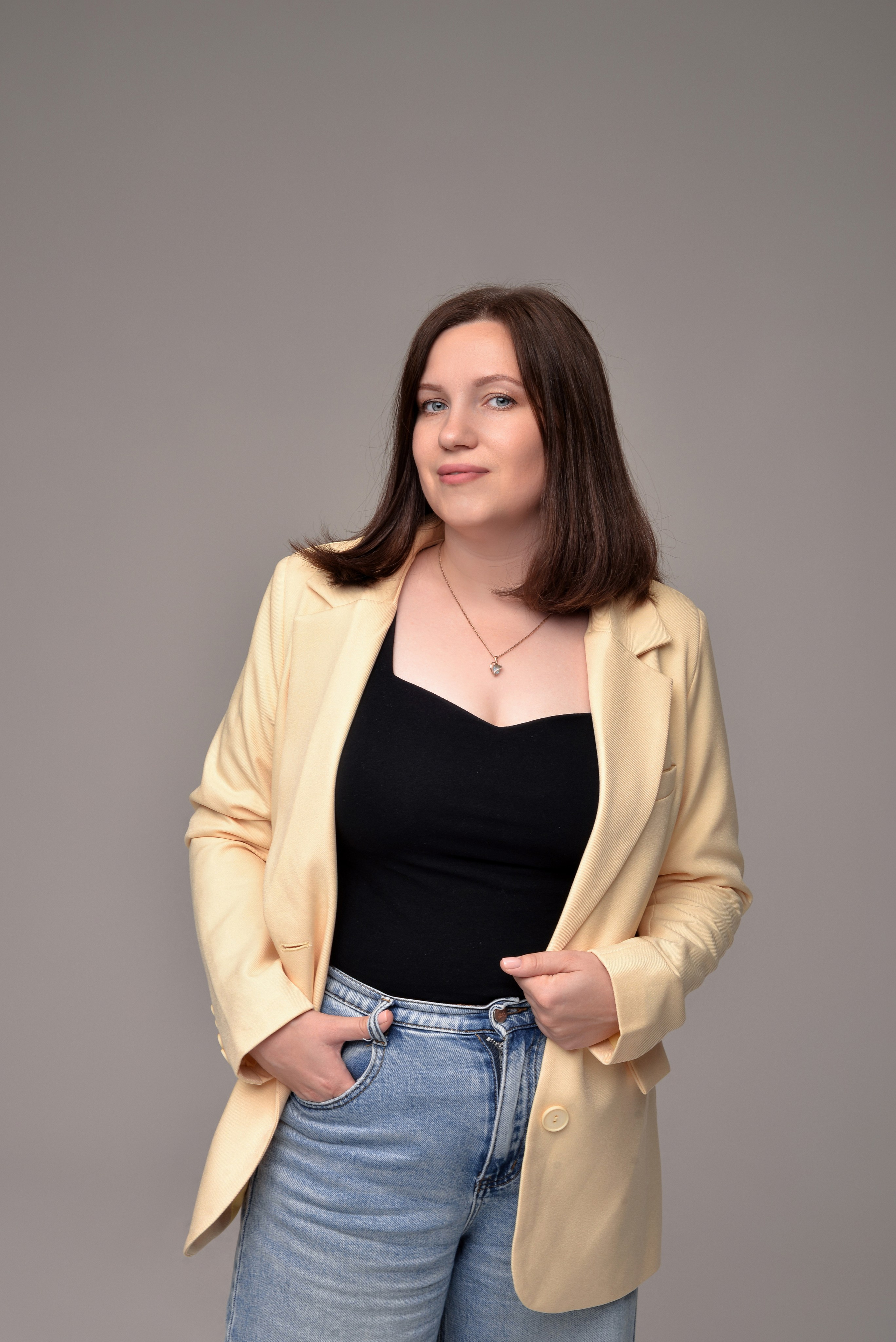 Ольга, контент съемка на циклораме. Семейный и свадебный фотограф Галина Абакумова, фотосессии в Белгороде