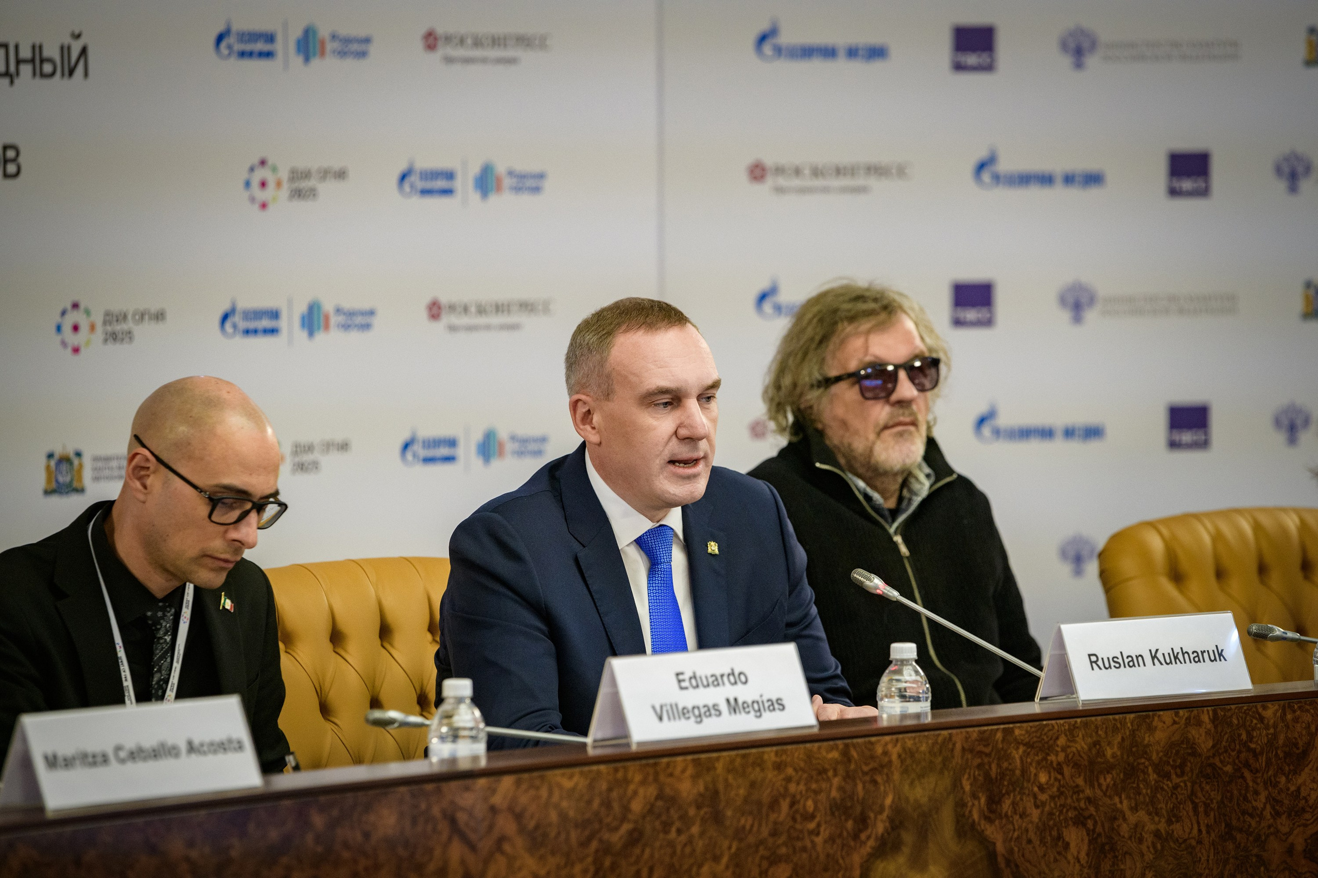 XXIII Международный фестиваль кинематографических дебютов «Дух огня». Фотограф в Ханты-Мансийске Евгений Жуланов