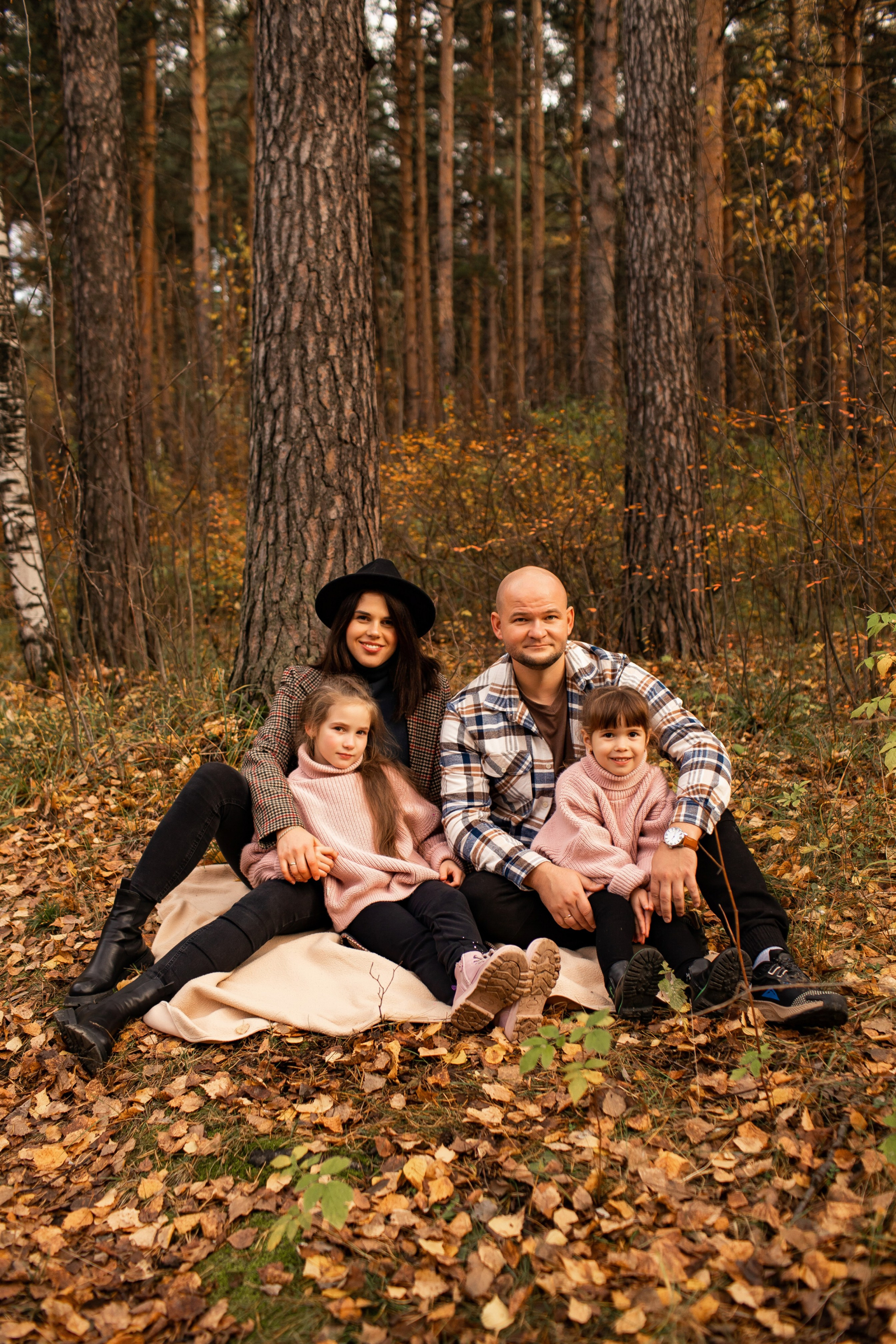 Ирина Саша и девочки. Семейная съемка — это красивый способ признаться своей семье в любви