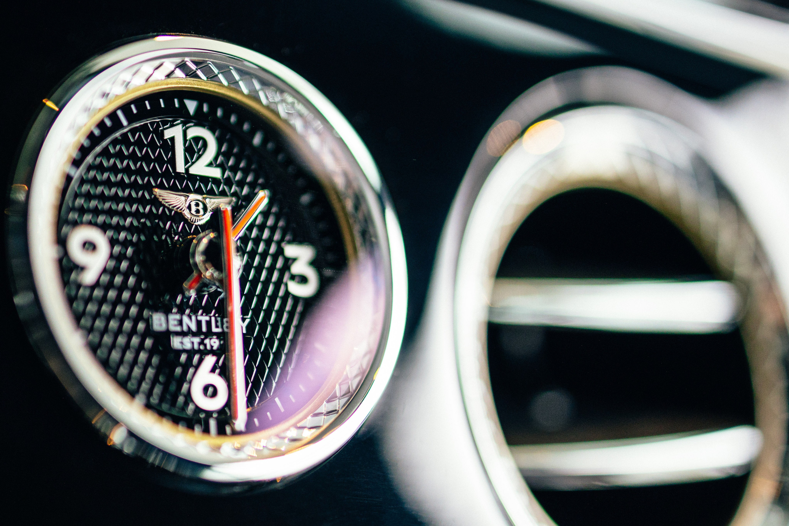 14.06.20 bentley. Руслан Плахтеев