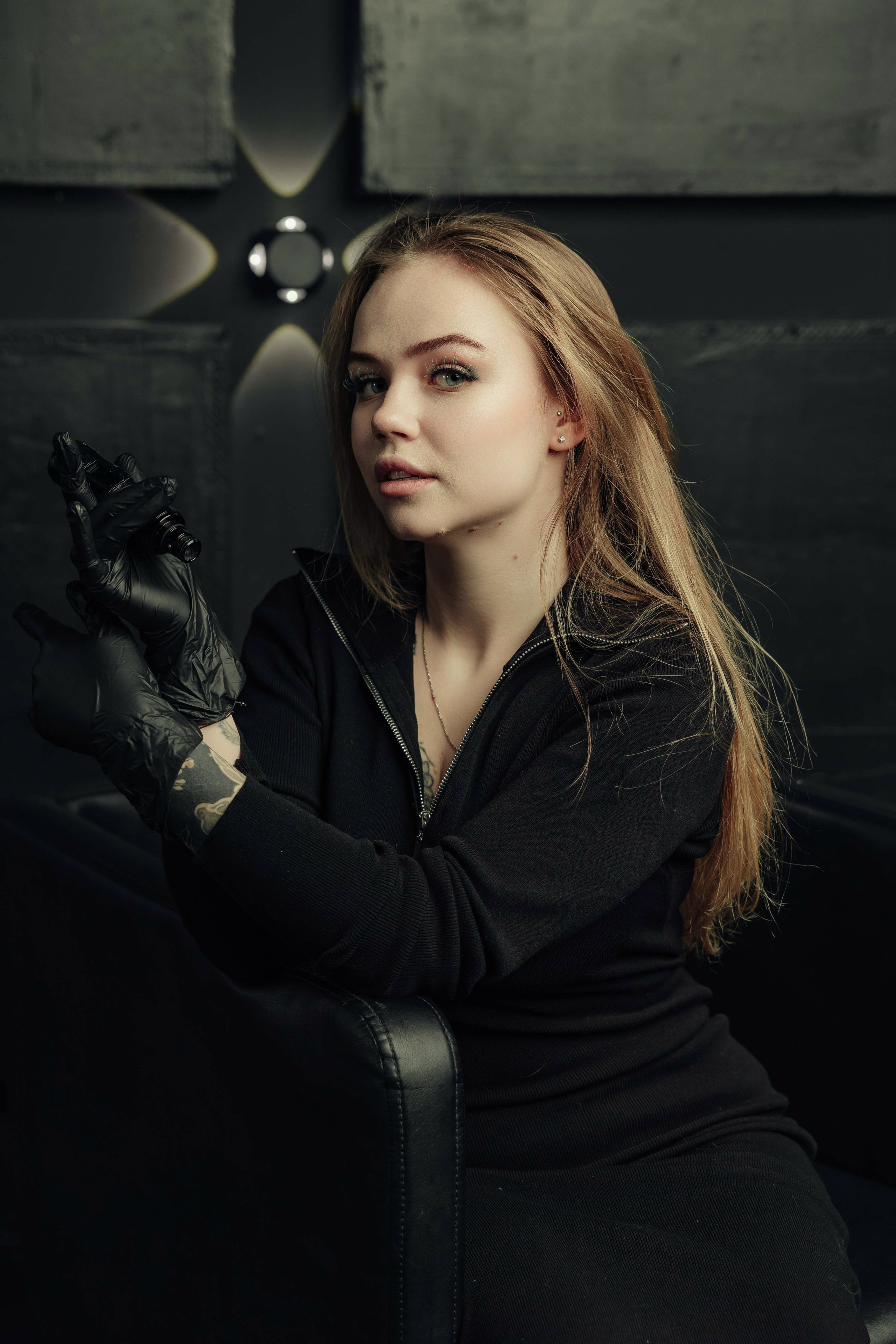 Коллективная фотосессия для мастеров тату-салона «Бить-Колотить». Алексей Шаров — свадебный и репортажный фотограф в Нижнем Новгороде