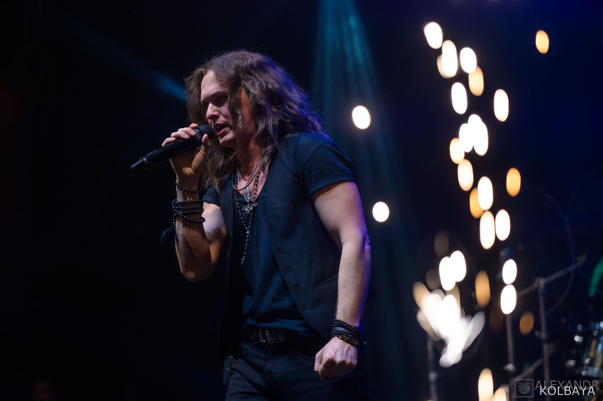 Эпидемии 29 лет — концерт в день рождения. Концертный и театральный репортажный фотограф в Москве Александр Колбая