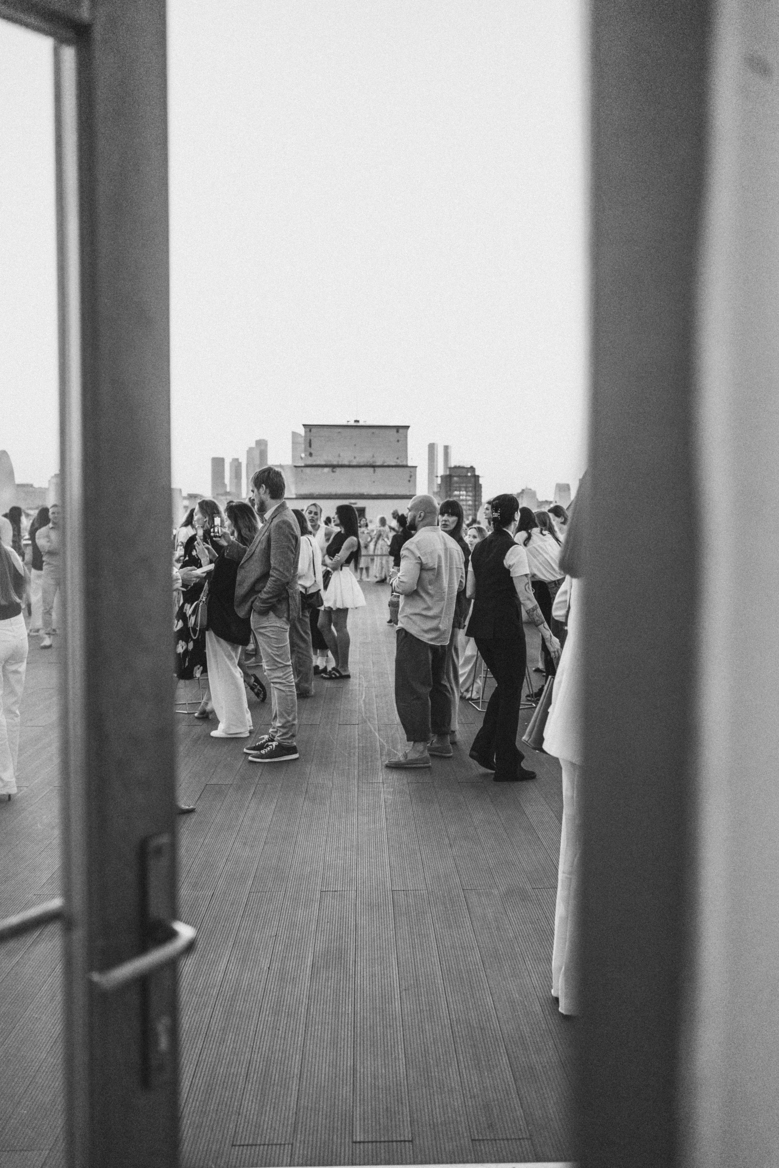 Выставка на крыше Парка Горького. Семейный и детский фотограф и видеограф в Москве, Серпухове и Тарусе Валерия Сорокина