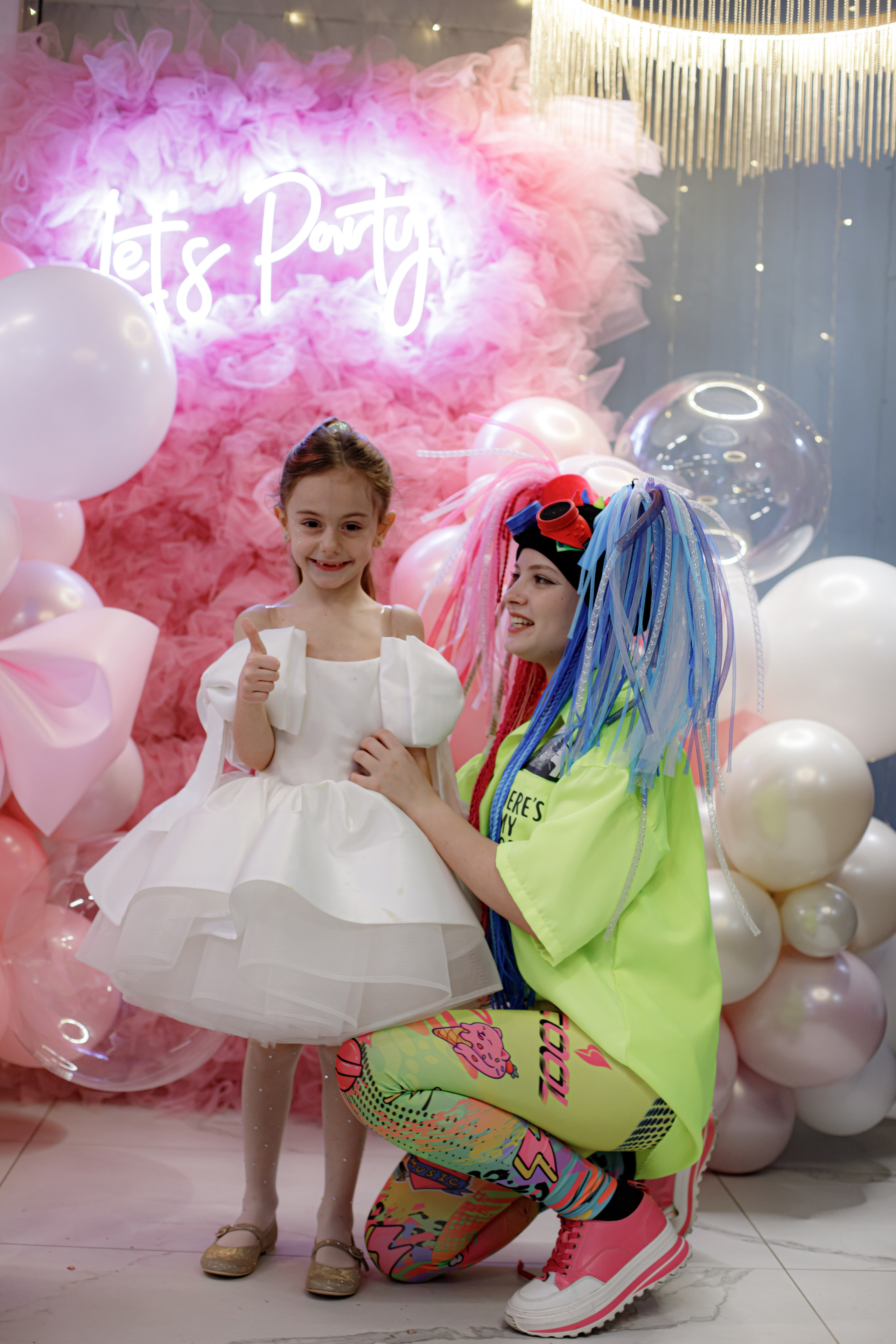 ASIA'S BIRTHDAY PARTY. Photokarish