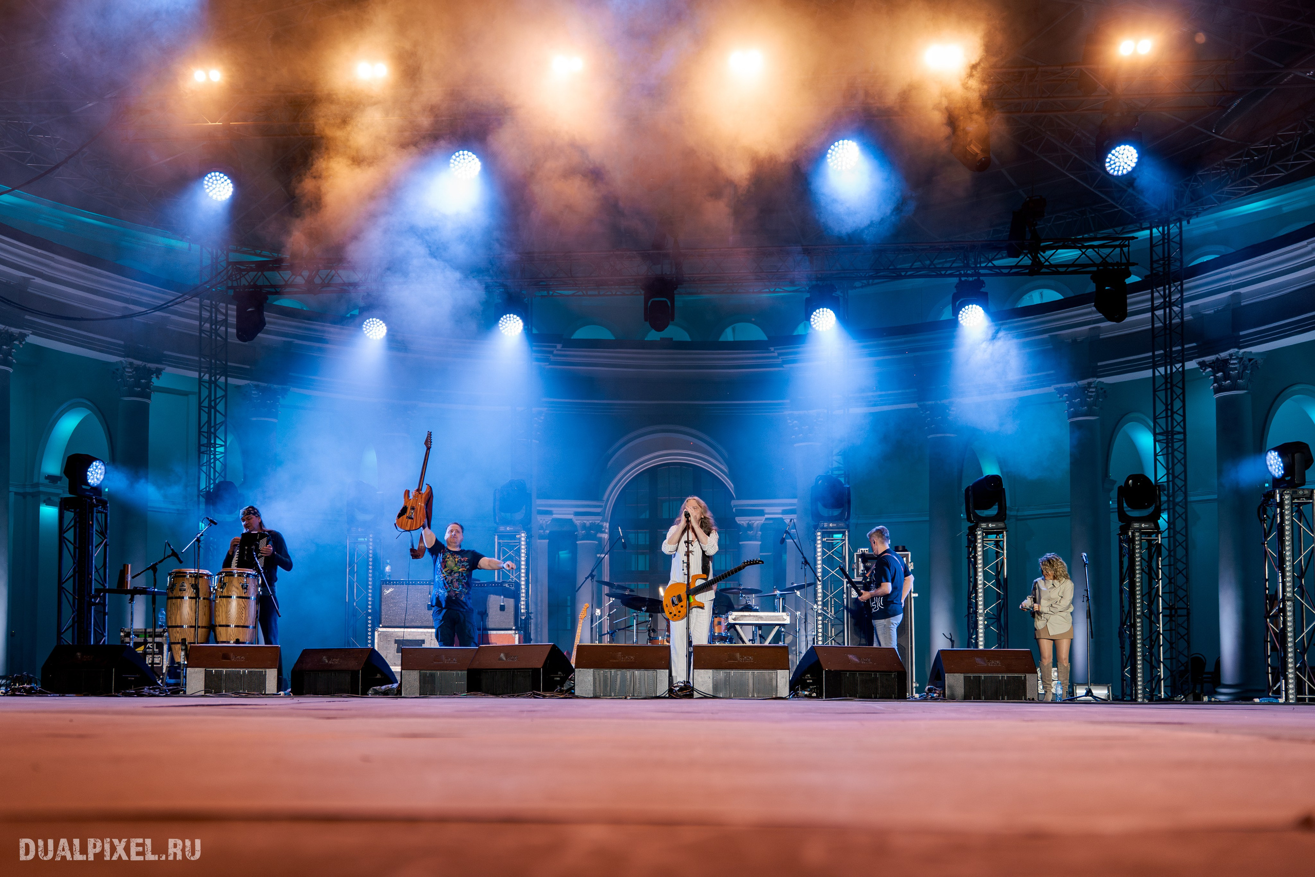 Чиж & Co. Магия музыки в кадре: Концертная Фотография